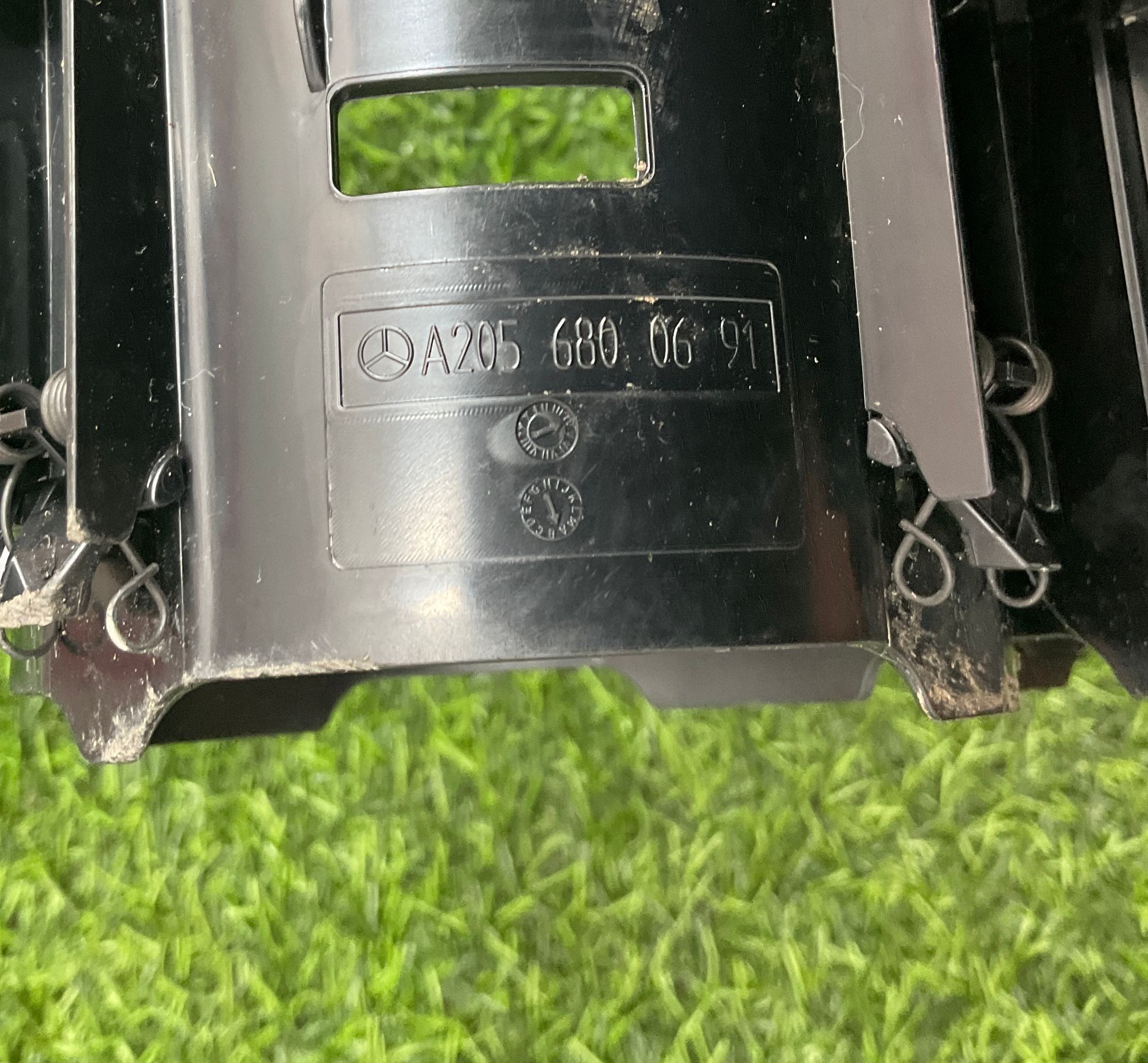 https://gcs.partsauto.market/rn-stockpro.appspot.com/thmbs/userImages/h353NjtZg3VDP19b5HMt7LlpbQ93/part/57d0b13c-34ea-4a21-ad1a-7d0f0e26a284_1742550618621.jpg