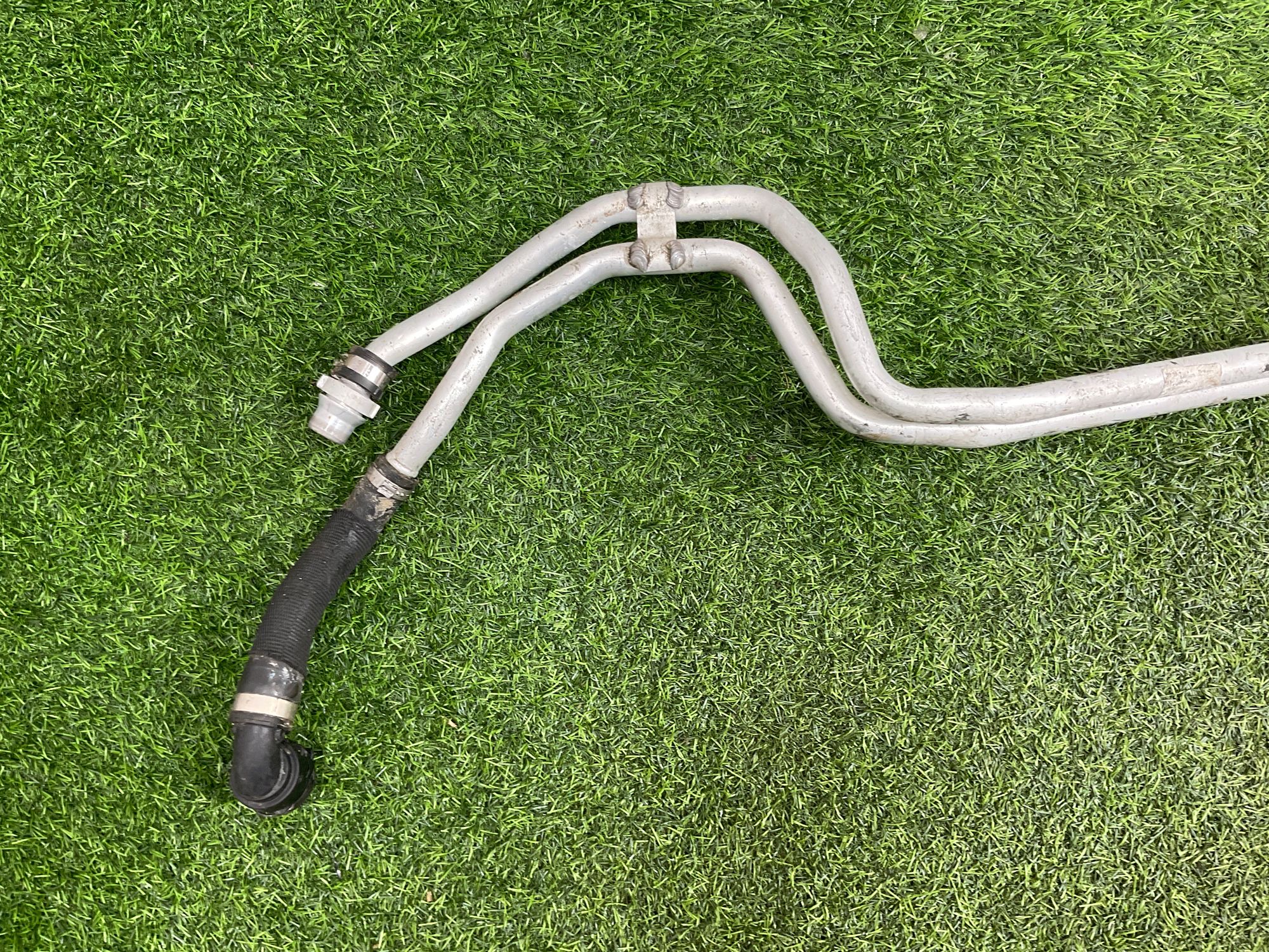 https://gcs.partsauto.market/rn-stockpro.appspot.com/thmbs/userImages/h353NjtZg3VDP19b5HMt7LlpbQ93/part/58d05f4f-d87f-4060-ba24-fa4f9817d942_1742297974569.jpg
