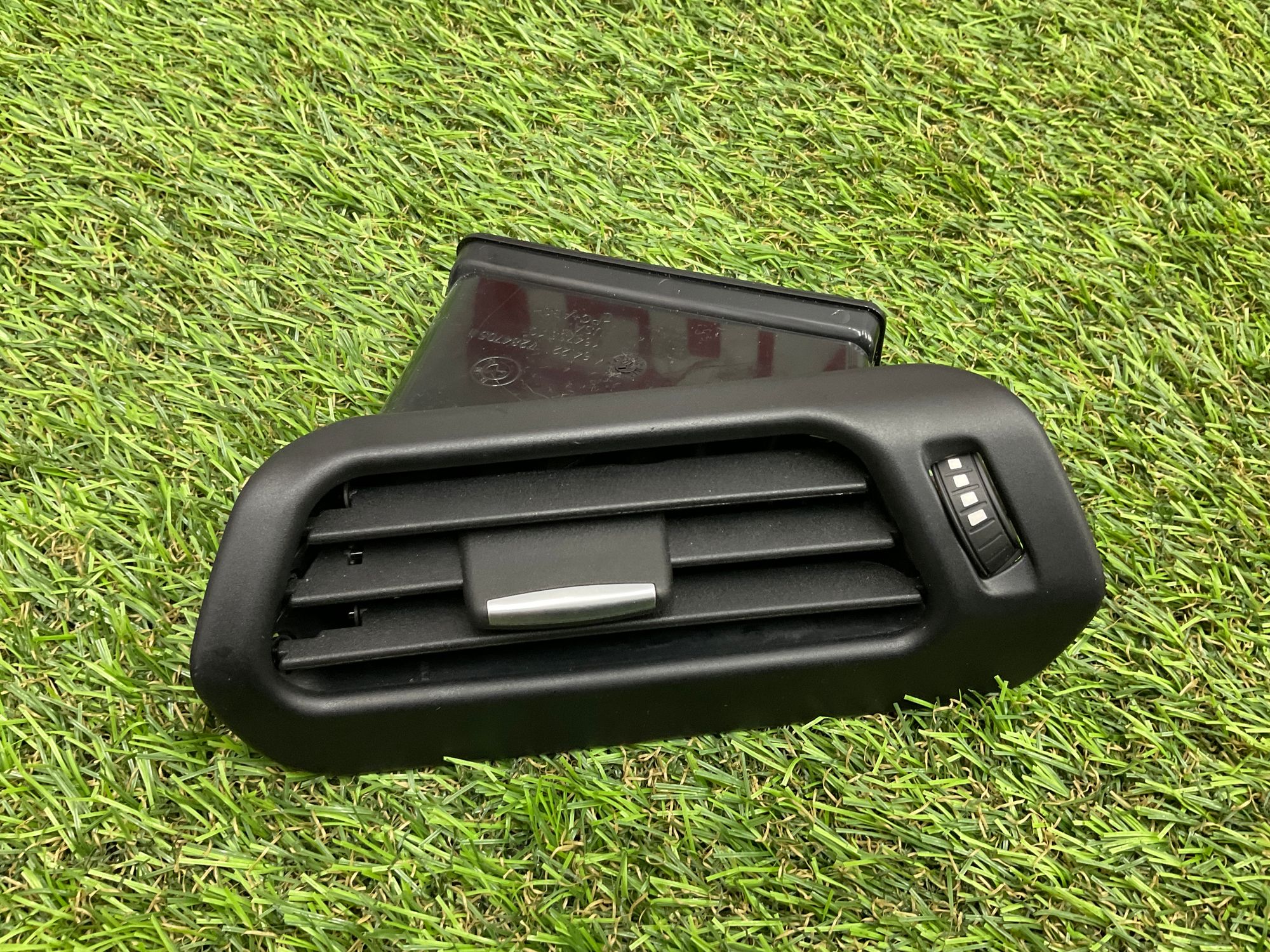 https://gcs.partsauto.market/rn-stockpro.appspot.com/thmbs/userImages/h353NjtZg3VDP19b5HMt7LlpbQ93/part/5a18ee2e-0841-46ae-9cd5-c337c10d6e0e_1747642208904.jpg