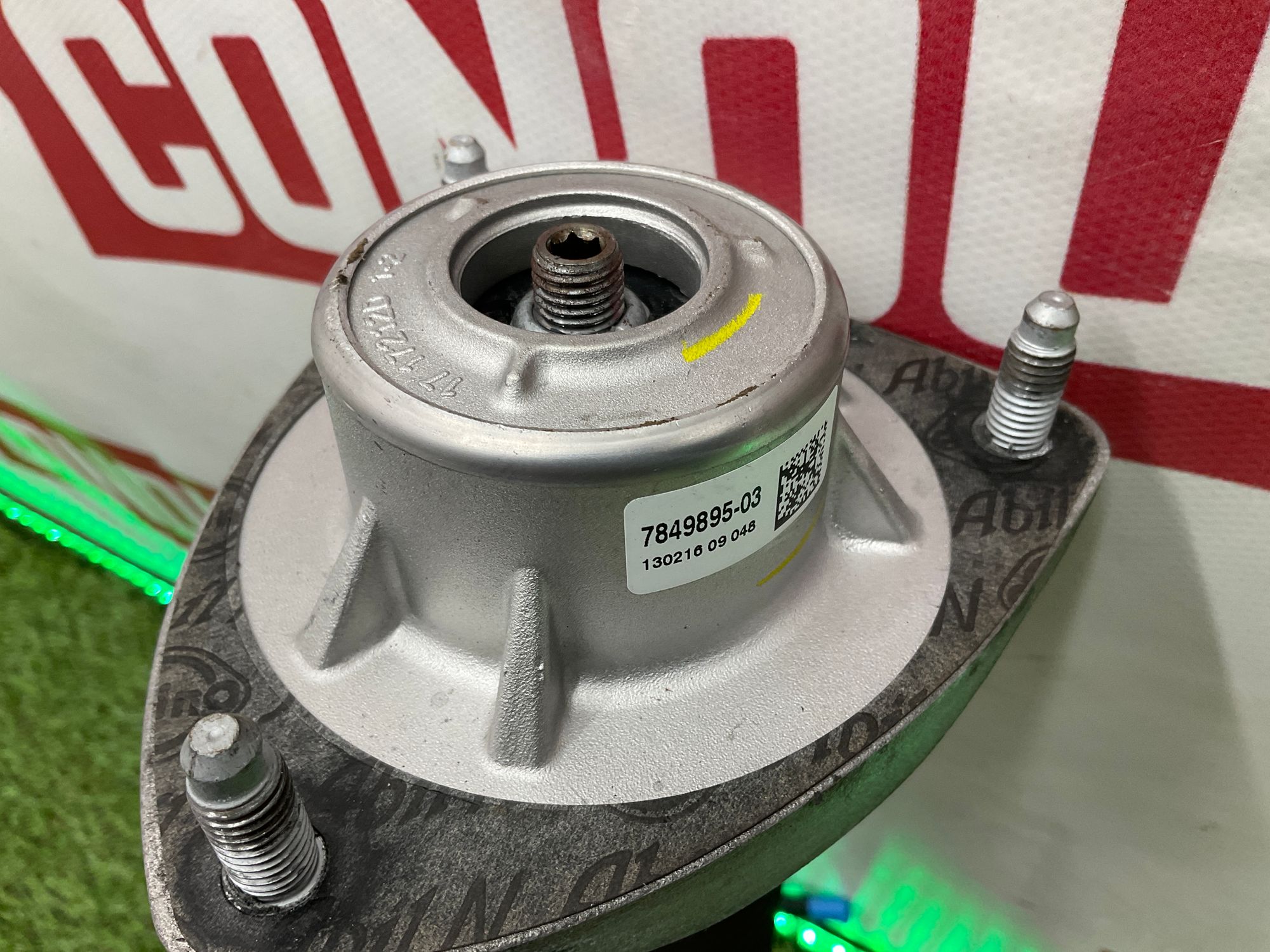 https://gcs.partsauto.market/rn-stockpro.appspot.com/thmbs/userImages/h353NjtZg3VDP19b5HMt7LlpbQ93/part/5abadf52-a35b-42a7-af94-c11bba8b0a14_1746865731026.jpg