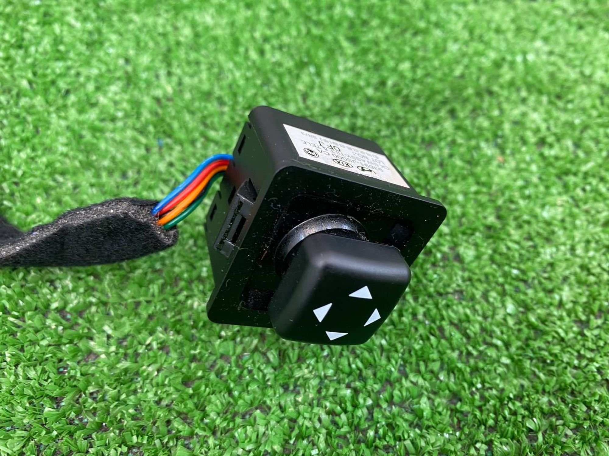 https://gcs.partsauto.market/rn-stockpro.appspot.com/thmbs/userImages/h353NjtZg3VDP19b5HMt7LlpbQ93/part/5af2ef5c-ec7b-451a-9e67-0c9abd9f39cb_1744099096835.jpg