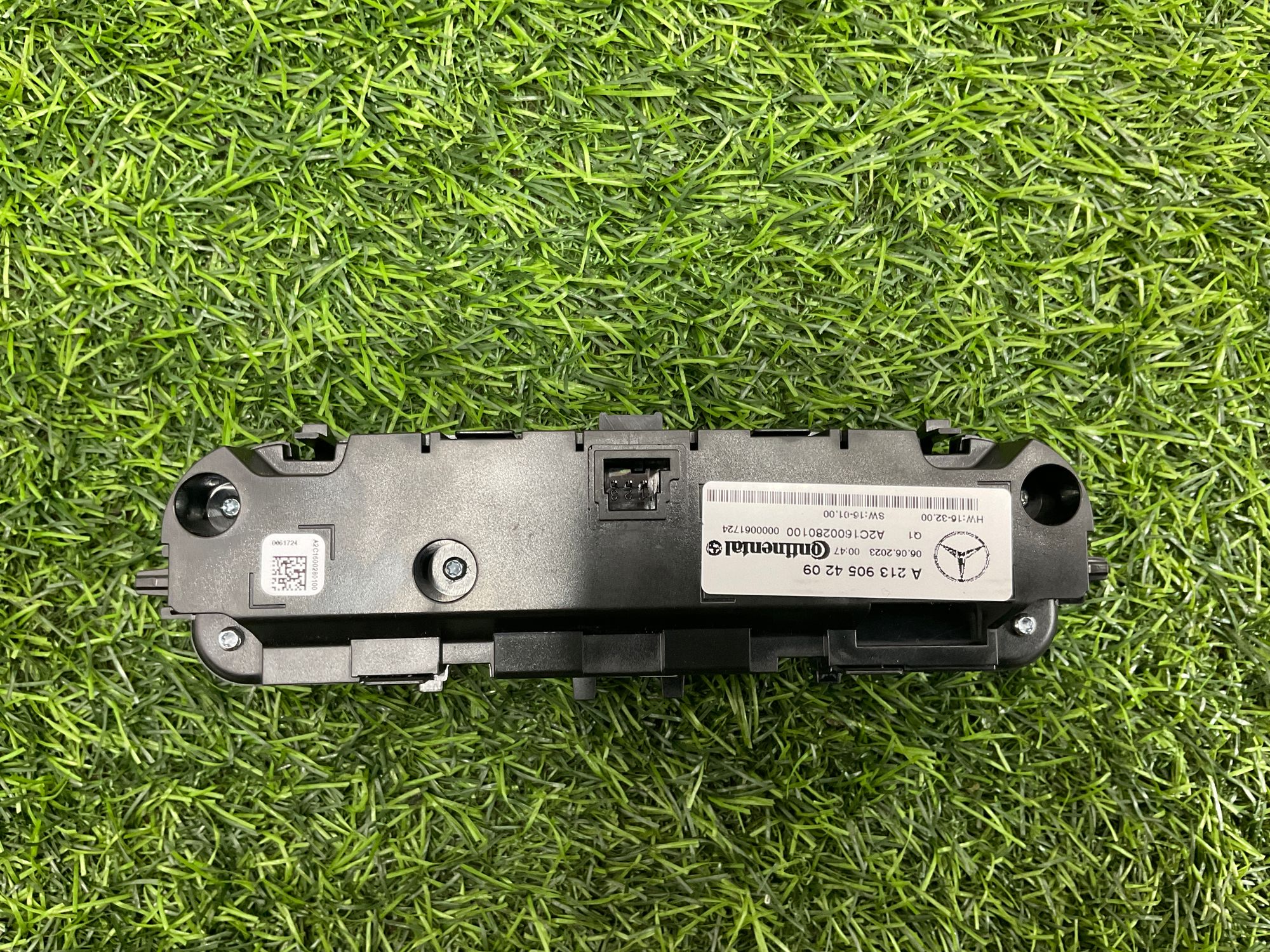 https://gcs.partsauto.market/rn-stockpro.appspot.com/thmbs/userImages/h353NjtZg3VDP19b5HMt7LlpbQ93/part/6005cf86-d2c4-436e-9ebe-abc936090c81_1742479733060.jpg