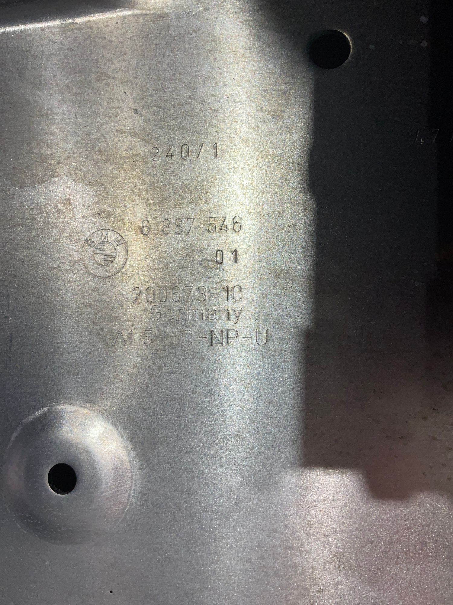 https://gcs.partsauto.market/rn-stockpro.appspot.com/thmbs/userImages/h353NjtZg3VDP19b5HMt7LlpbQ93/part/620a3802-2d12-47cc-a69b-a44126355acb_1745940878053.jpg