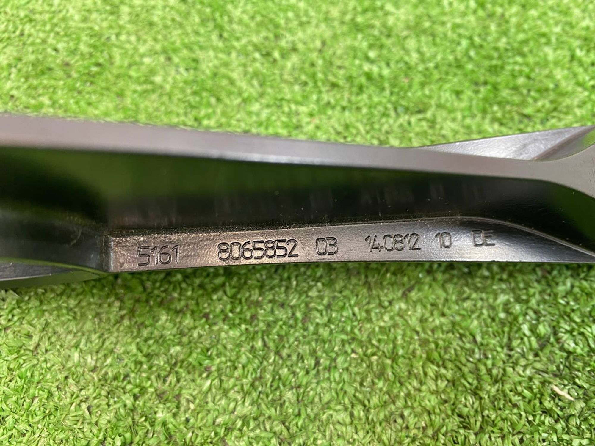 https://gcs.partsauto.market/rn-stockpro.appspot.com/thmbs/userImages/h353NjtZg3VDP19b5HMt7LlpbQ93/part/64080a6a-9e94-407a-9a85-84f85d5940ec_1747988500392.jpg