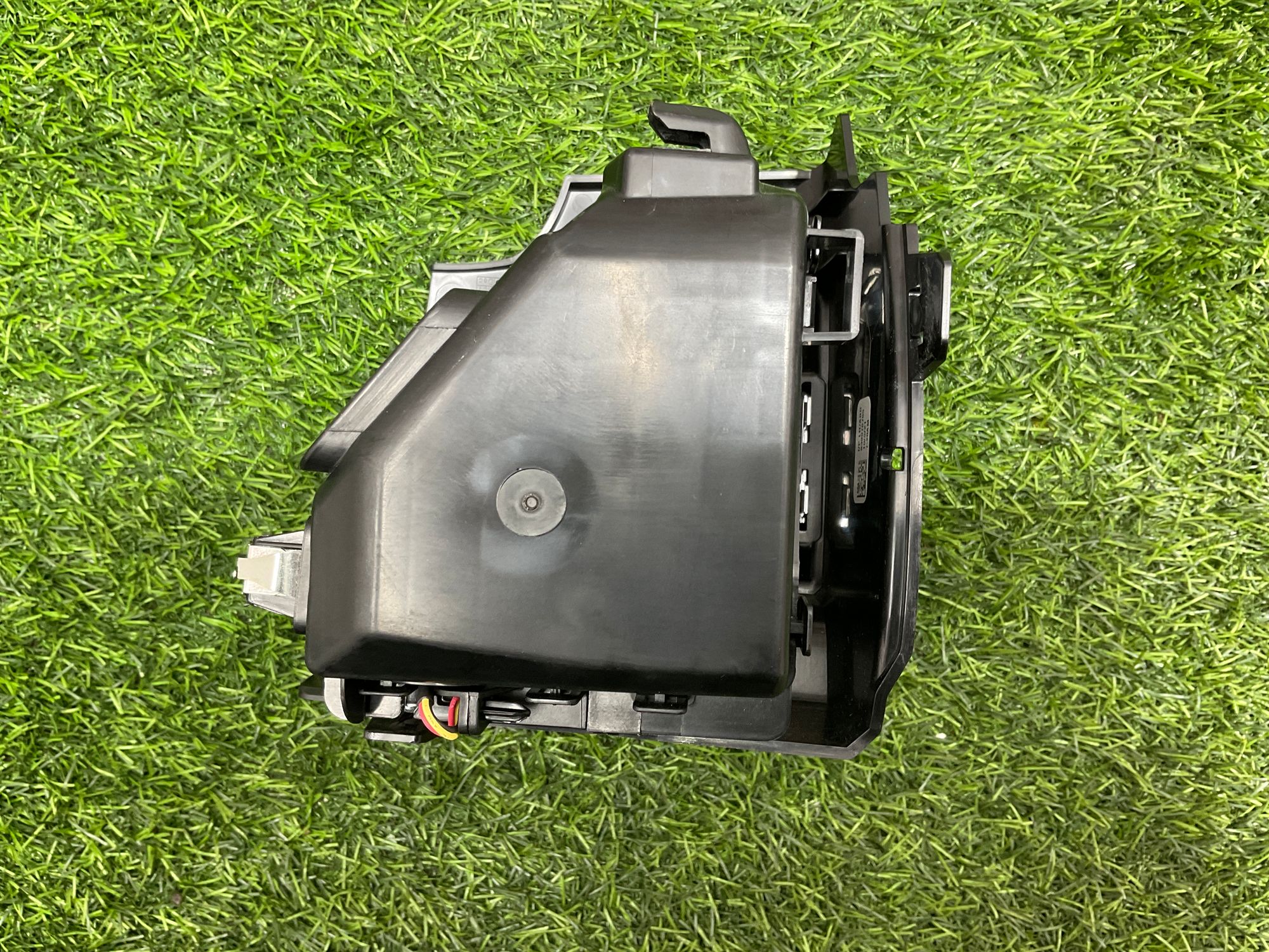 https://gcs.partsauto.market/rn-stockpro.appspot.com/thmbs/userImages/h353NjtZg3VDP19b5HMt7LlpbQ93/part/6418203b-2d3f-4b51-a147-ef35271d888d_1734338495151.jpg