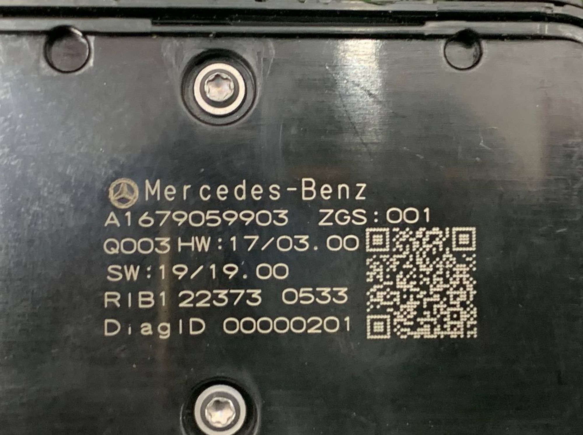 https://gcs.partsauto.market/rn-stockpro.appspot.com/thmbs/userImages/h353NjtZg3VDP19b5HMt7LlpbQ93/part/649f0c83-0a43-4d7b-8fe4-2861cf4d5b9a_1731598309901.jpg