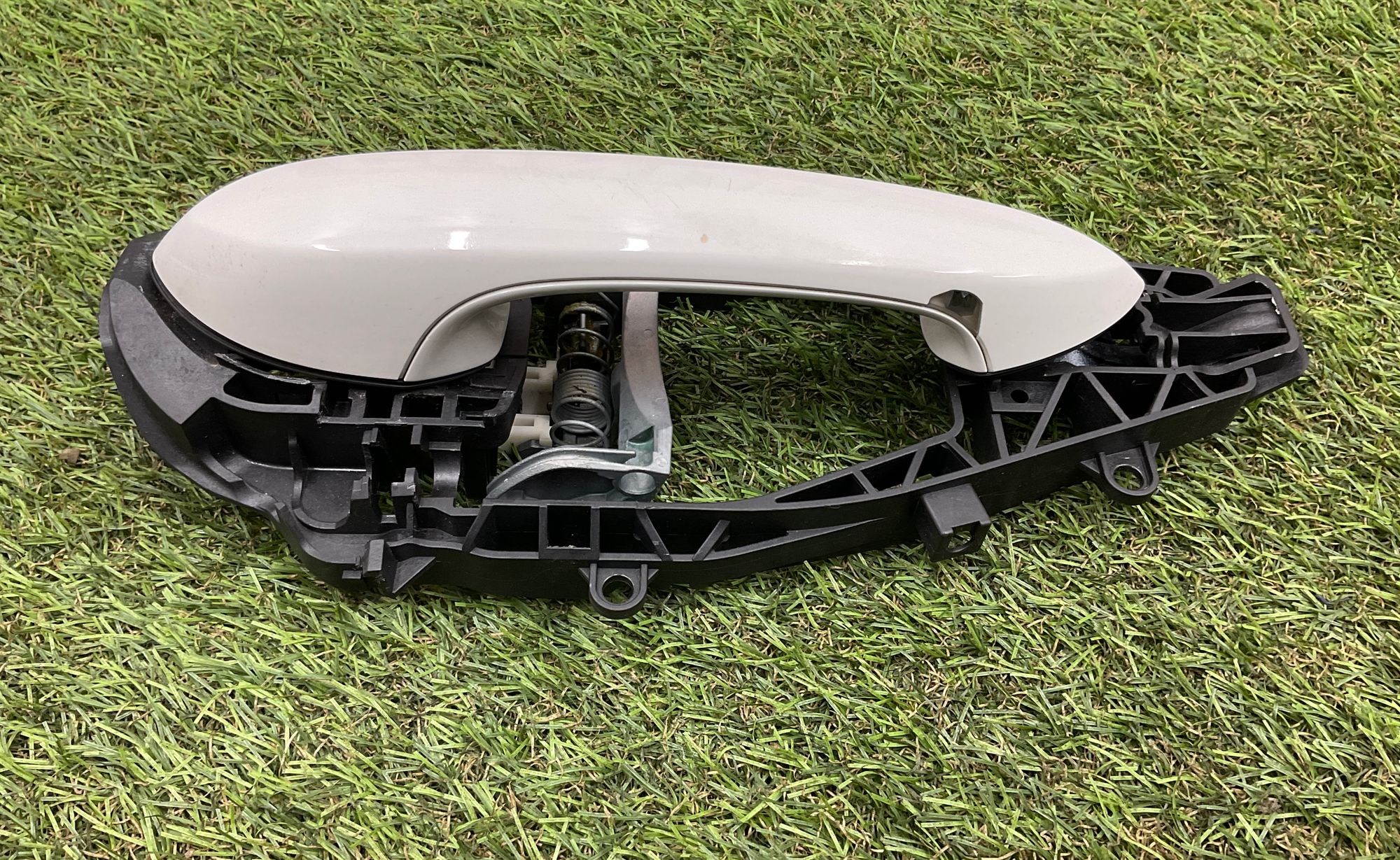 https://gcs.partsauto.market/rn-stockpro.appspot.com/thmbs/userImages/h353NjtZg3VDP19b5HMt7LlpbQ93/part/68f69973-8943-4287-a252-a7a70a0307bf_1749038808022.jpg