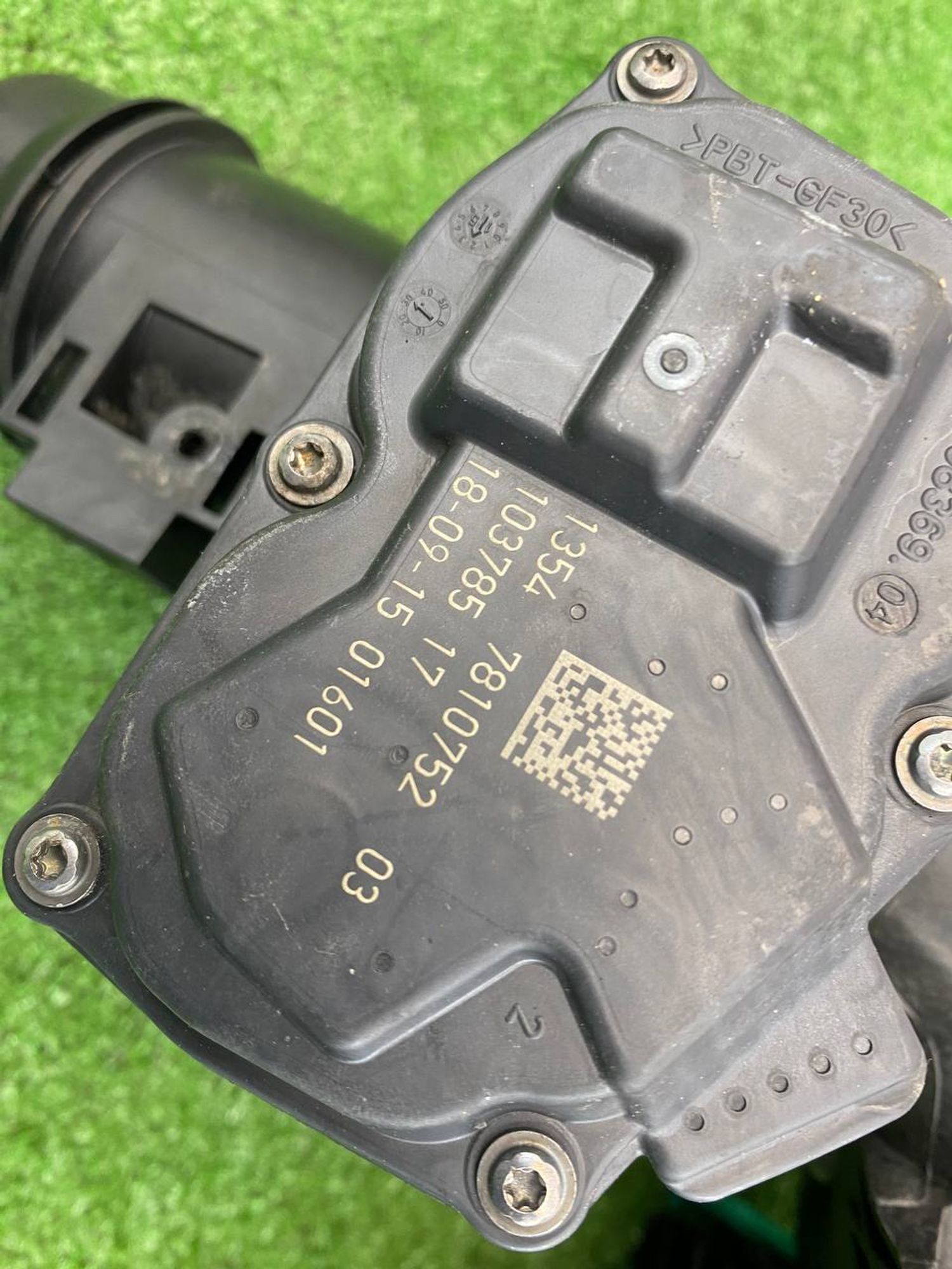 https://gcs.partsauto.market/rn-stockpro.appspot.com/thmbs/userImages/h353NjtZg3VDP19b5HMt7LlpbQ93/part/69202fc1-7039-4d51-a8a7-839553e2209f_1748682493329.jpg