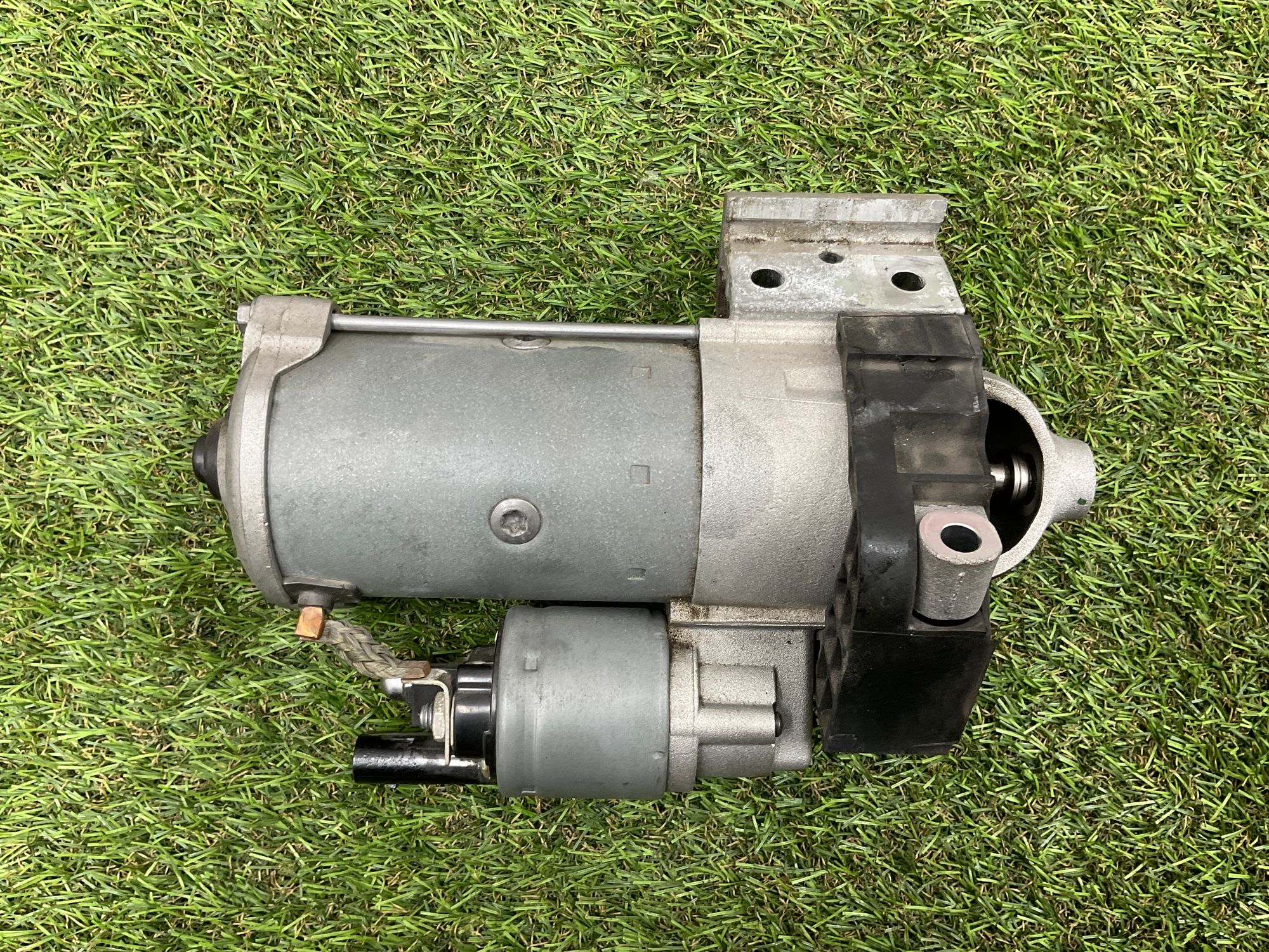 https://gcs.partsauto.market/rn-stockpro.appspot.com/thmbs/userImages/h353NjtZg3VDP19b5HMt7LlpbQ93/part/71ab36cd-cda6-4cdb-8a91-889fa59d5913_1748264515996.jpg