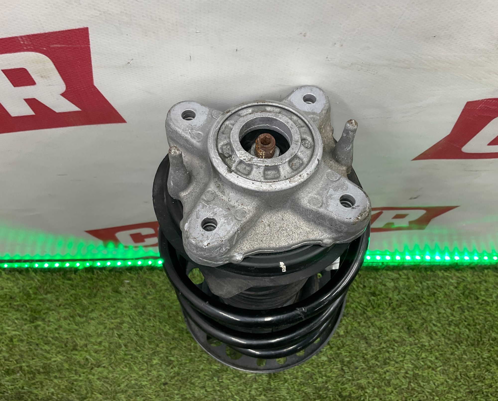https://gcs.partsauto.market/rn-stockpro.appspot.com/thmbs/userImages/h353NjtZg3VDP19b5HMt7LlpbQ93/part/728dbeac-459c-40bc-a754-92ab8257816d_1748591649933.jpg
