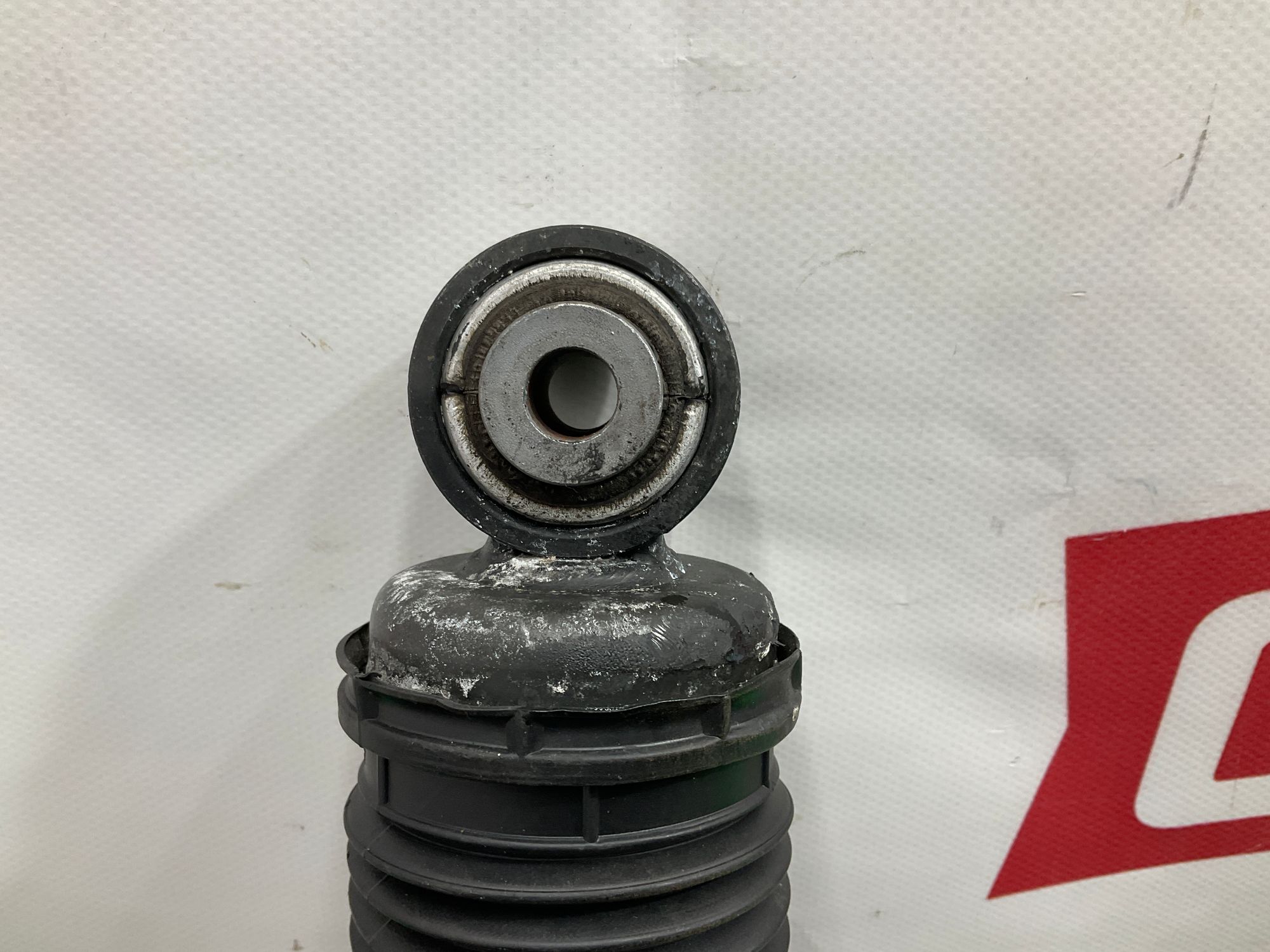 https://gcs.partsauto.market/rn-stockpro.appspot.com/thmbs/userImages/h353NjtZg3VDP19b5HMt7LlpbQ93/part/79da7bc3-181f-498d-bf2b-37db9887cb04_1744013165793.jpg