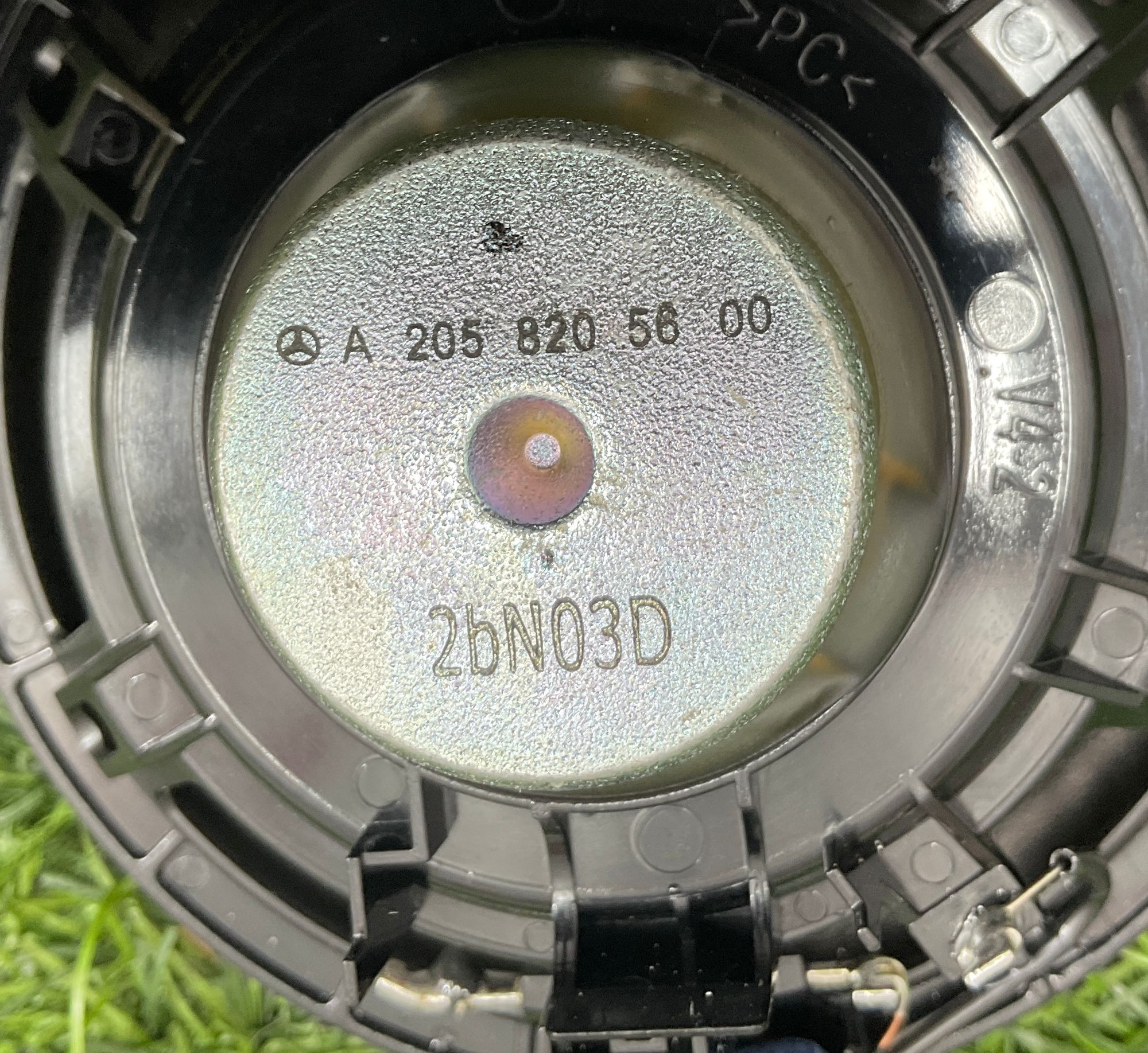 https://gcs.partsauto.market/rn-stockpro.appspot.com/thmbs/userImages/h353NjtZg3VDP19b5HMt7LlpbQ93/part/80da9b37-431f-4459-93fa-411c9b2ad4f1_1743086491991.jpg