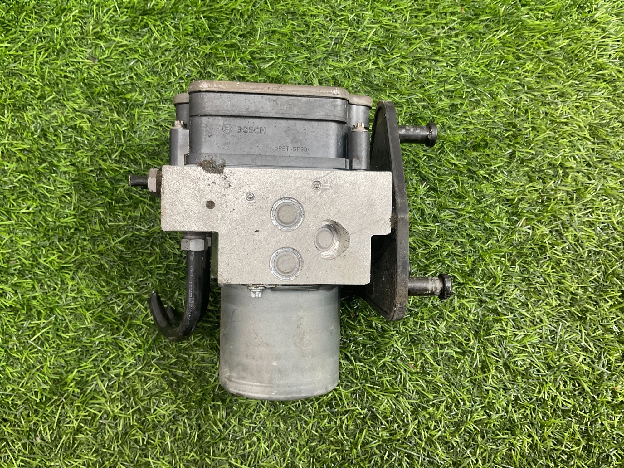 https://gcs.partsauto.market/rn-stockpro.appspot.com/thmbs/userImages/h353NjtZg3VDP19b5HMt7LlpbQ93/part/84bb5fe6-5a4f-4a37-884e-75f8a74199b9_1742826746235.jpg