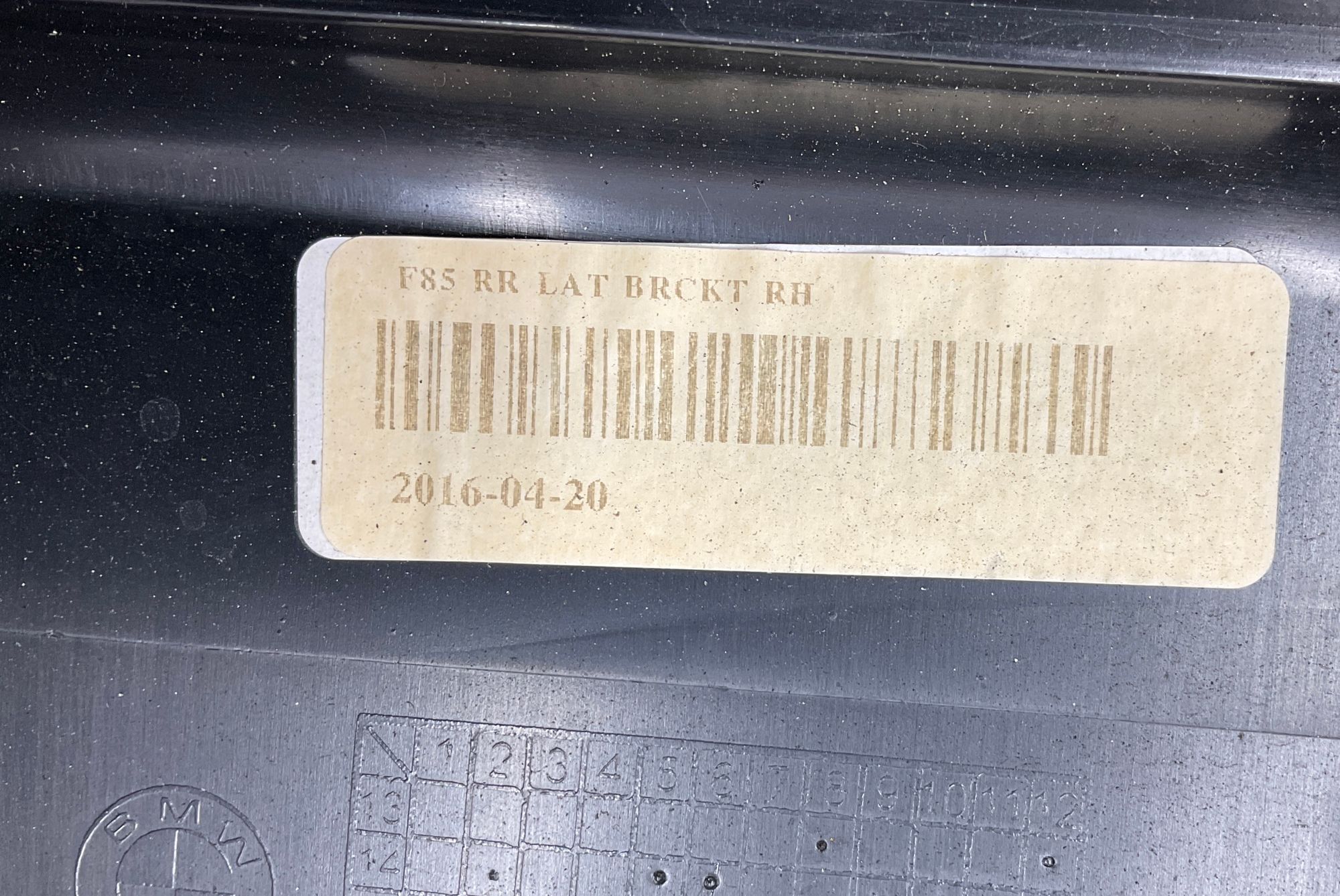 https://gcs.partsauto.market/rn-stockpro.appspot.com/thmbs/userImages/h353NjtZg3VDP19b5HMt7LlpbQ93/part/85068da9-e2c3-44a6-9f75-2ec8370b8779_1747730088296.jpg