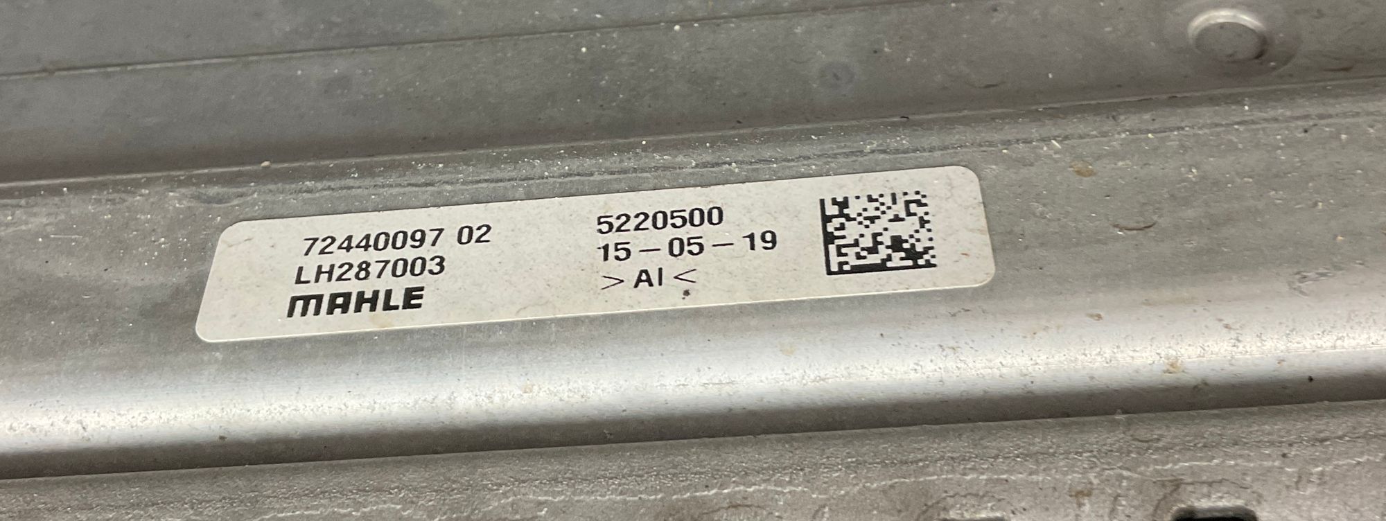 https://gcs.partsauto.market/rn-stockpro.appspot.com/thmbs/userImages/h353NjtZg3VDP19b5HMt7LlpbQ93/part/85be21c2-08da-492b-b8b3-cdff7998d320_1739263719272.jpg