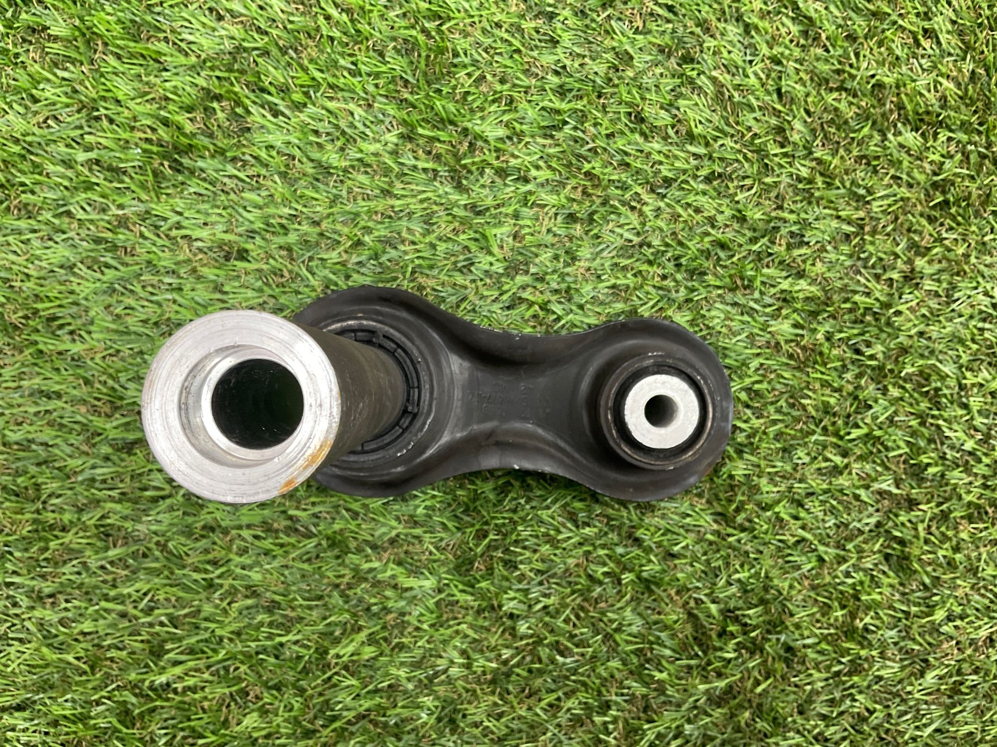 https://gcs.partsauto.market/rn-stockpro.appspot.com/thmbs/userImages/h353NjtZg3VDP19b5HMt7LlpbQ93/part/889df8cd-746d-46a0-9b0c-9f9749e49a00_1748268607433.jpg