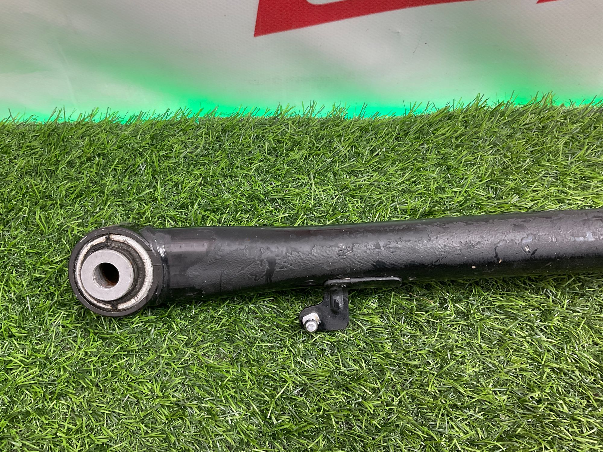 https://gcs.partsauto.market/rn-stockpro.appspot.com/thmbs/userImages/h353NjtZg3VDP19b5HMt7LlpbQ93/part/8ab01132-20f7-4eeb-b185-3a81dbd54682_1744013295176.jpg