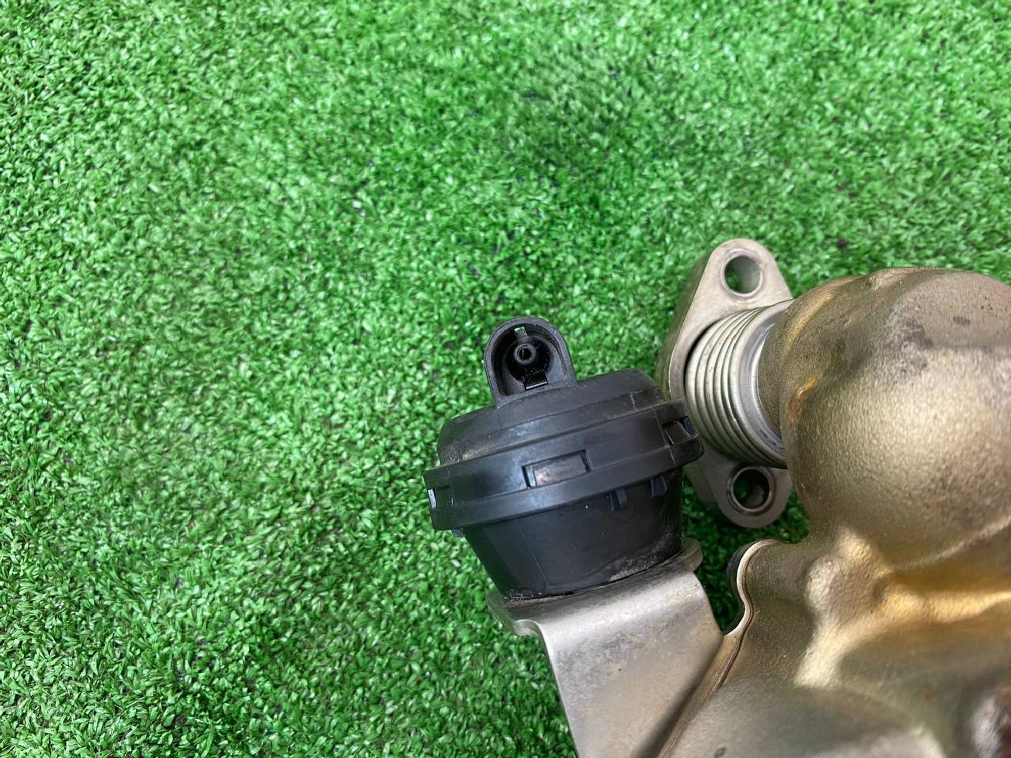 https://gcs.partsauto.market/rn-stockpro.appspot.com/thmbs/userImages/h353NjtZg3VDP19b5HMt7LlpbQ93/part/8b2400fb-5cfa-4c85-85fd-ebe6bfb76104_1748689943359.jpg