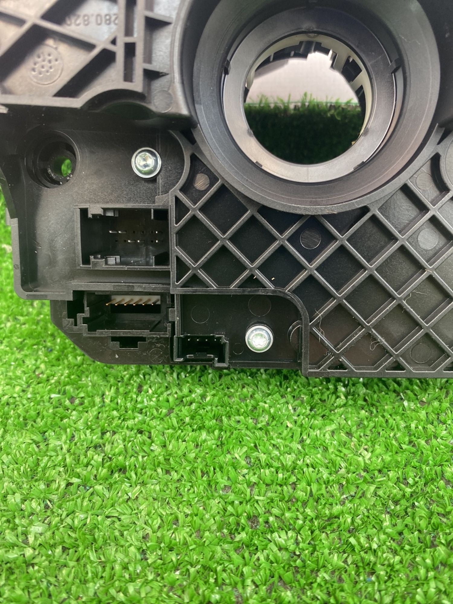https://gcs.partsauto.market/rn-stockpro.appspot.com/thmbs/userImages/h353NjtZg3VDP19b5HMt7LlpbQ93/part/8b6131ef-550c-49e8-a4e1-21b23d65074d_1742458929302.jpg