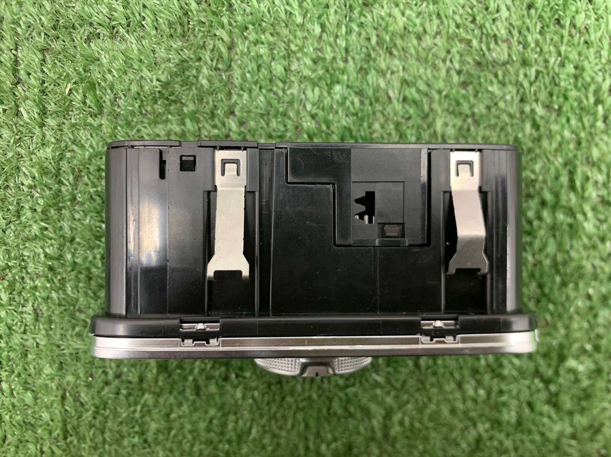 https://gcs.partsauto.market/rn-stockpro.appspot.com/thmbs/userImages/h353NjtZg3VDP19b5HMt7LlpbQ93/part/8f35b258-7898-4ee4-aca2-255ca5a11486_1731598222068.jpg