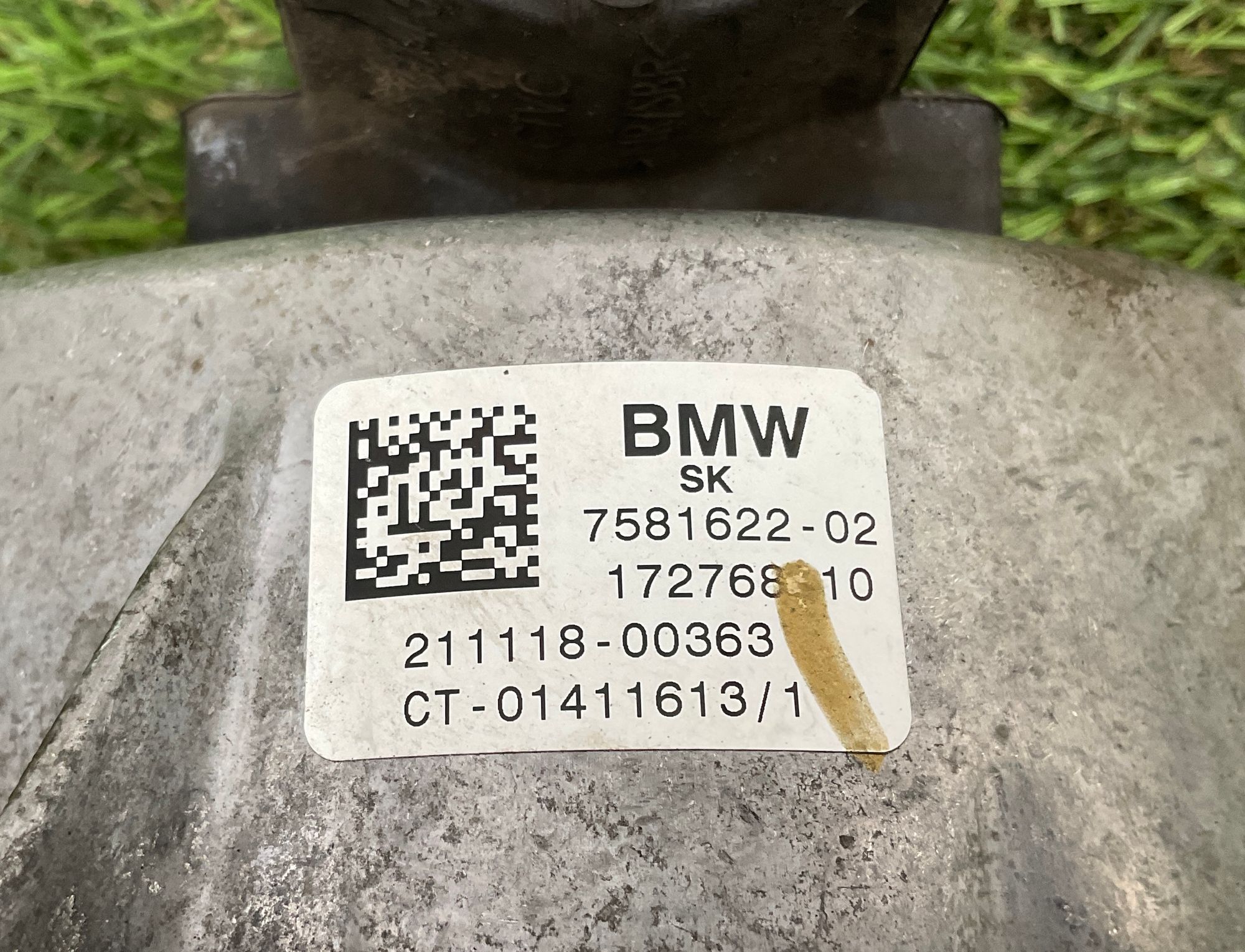 https://gcs.partsauto.market/rn-stockpro.appspot.com/thmbs/userImages/h353NjtZg3VDP19b5HMt7LlpbQ93/part/8fdb419c-21ae-4c56-a8a8-d56a8102d88e_1749123253227.jpg