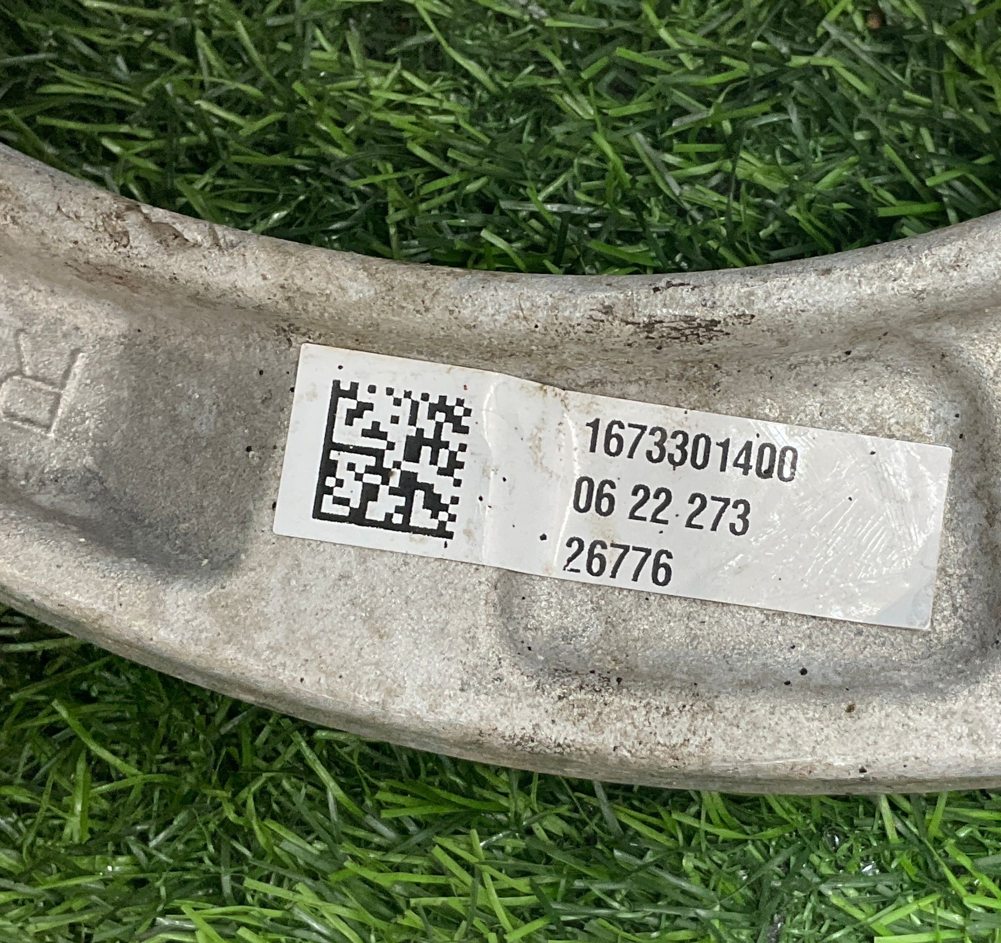 https://gcs.partsauto.market/rn-stockpro.appspot.com/thmbs/userImages/h353NjtZg3VDP19b5HMt7LlpbQ93/part/931c3e63-599d-4559-a4e8-ac0cc548db44_1733824983222.jpg