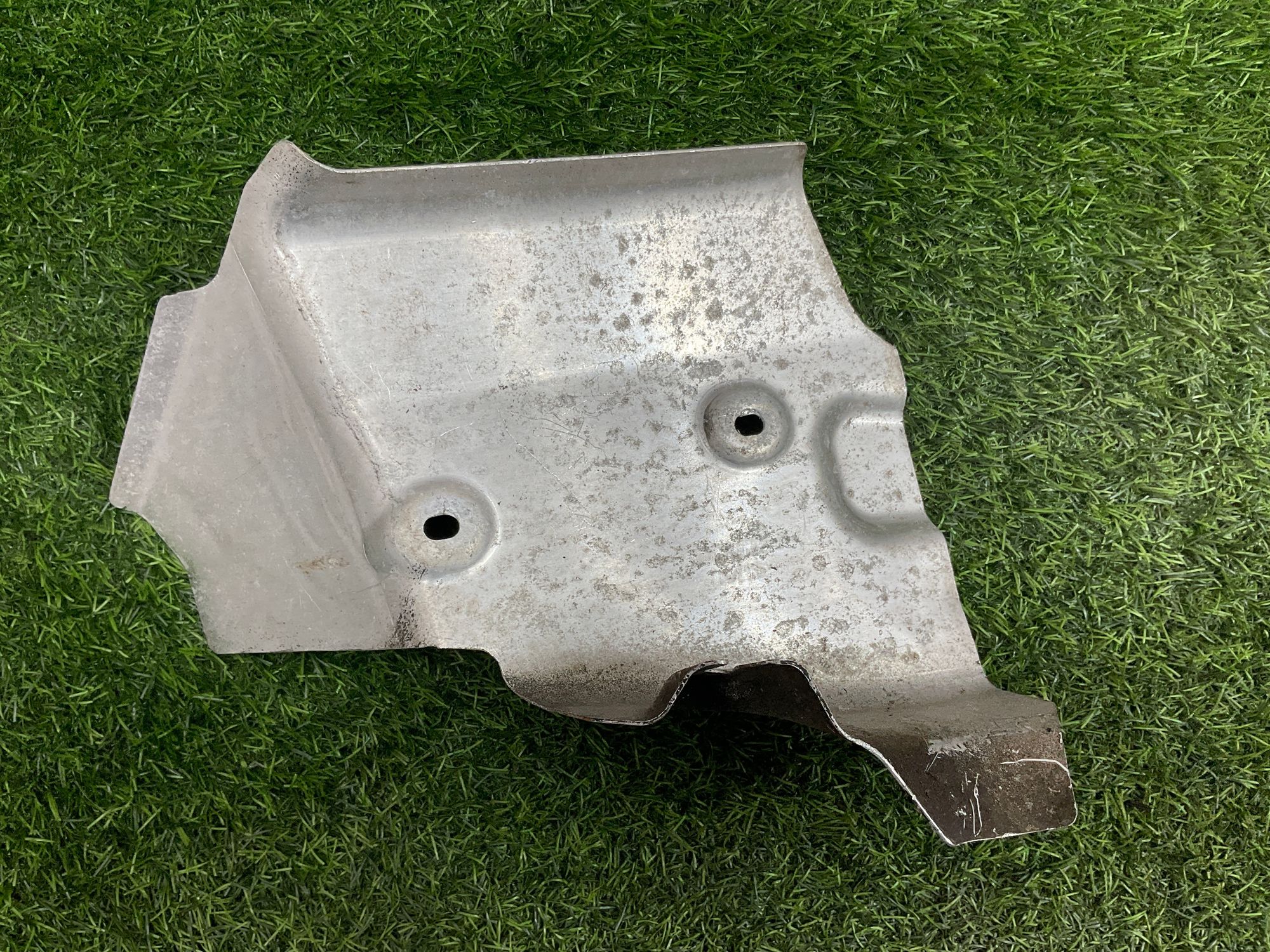 https://gcs.partsauto.market/rn-stockpro.appspot.com/thmbs/userImages/h353NjtZg3VDP19b5HMt7LlpbQ93/part/93316361-52fd-42aa-ba4e-eccf98c8cdd5_1744097771714.jpg
