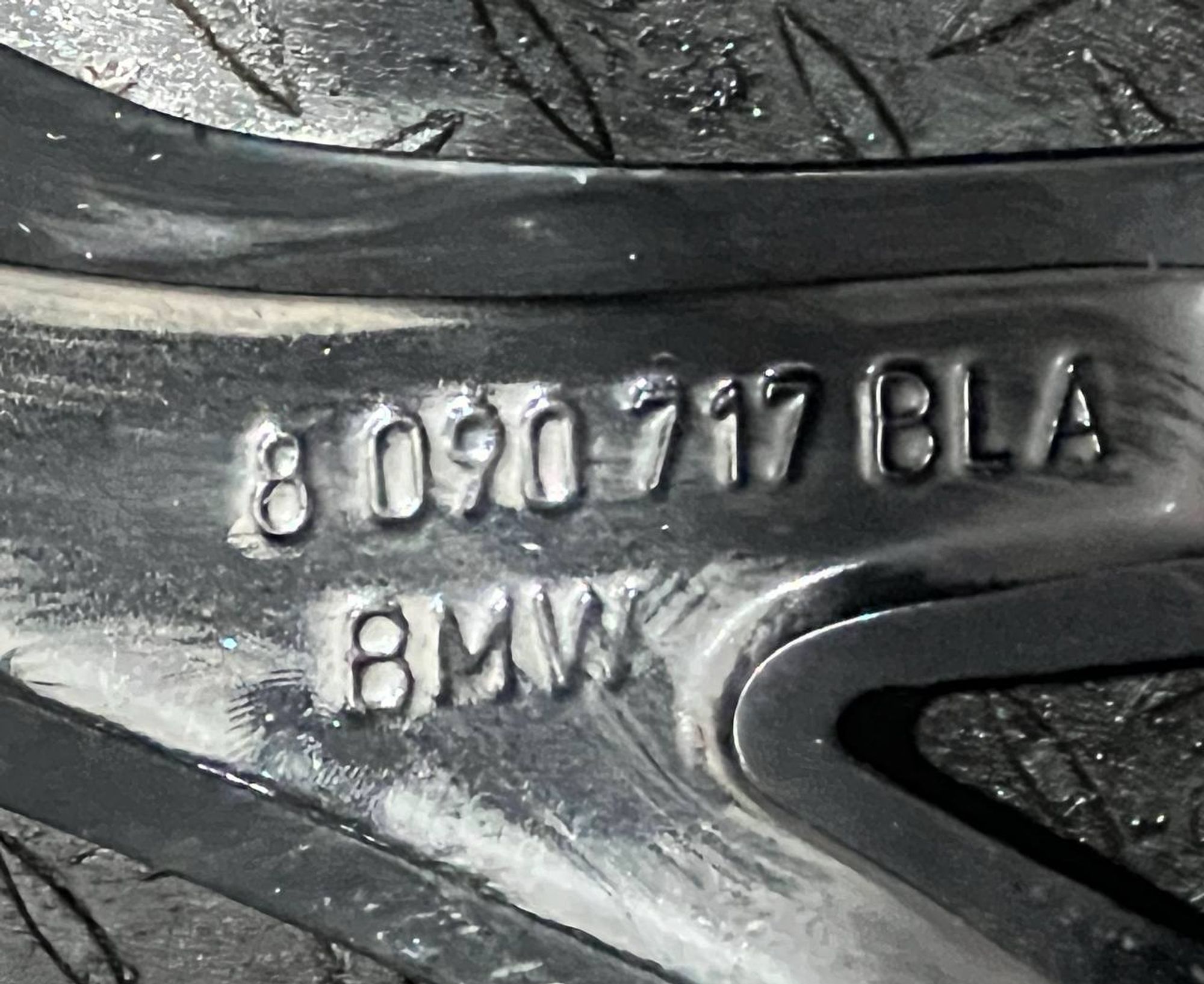 https://gcs.partsauto.market/rn-stockpro.appspot.com/thmbs/userImages/h353NjtZg3VDP19b5HMt7LlpbQ93/part/93ce3695-7ac0-4391-85ea-57adedbbffc3_1733318671231.jpg