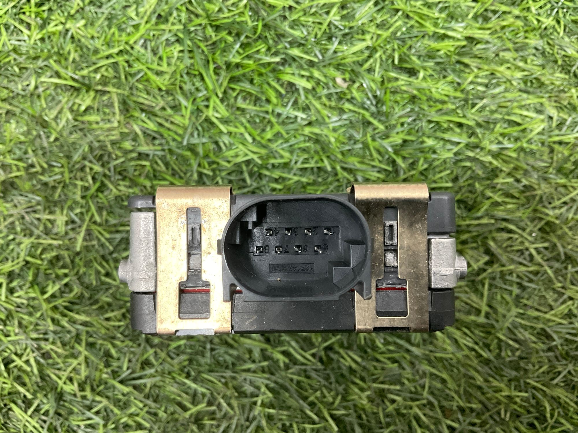 https://gcs.partsauto.market/rn-stockpro.appspot.com/thmbs/userImages/h353NjtZg3VDP19b5HMt7LlpbQ93/part/94e5b413-b1d4-4c31-8bac-15dbdeb6e93f_1742212683150.jpg