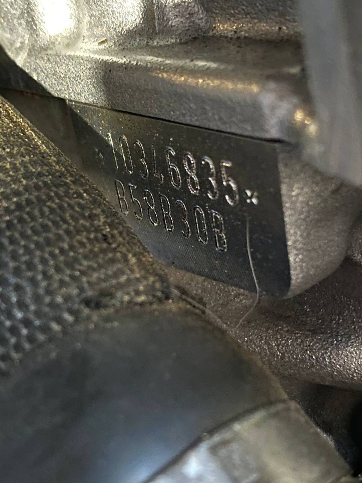 https://gcs.partsauto.market/rn-stockpro.appspot.com/thmbs/userImages/h353NjtZg3VDP19b5HMt7LlpbQ93/part/95af8a62-e274-4c7f-882a-36255ee758c5_1747751860765.jpg