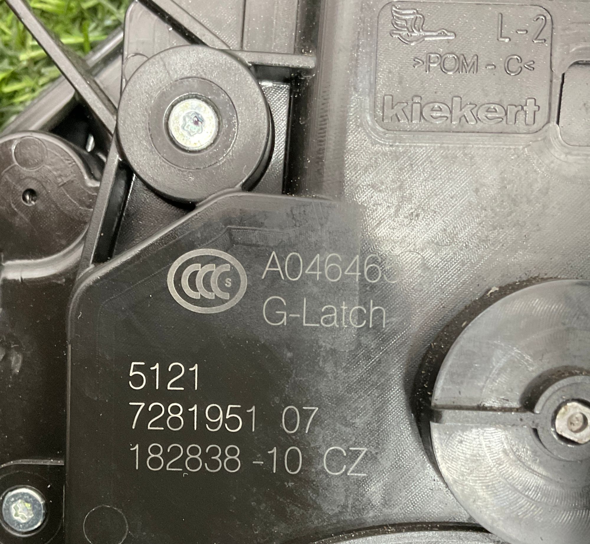 https://gcs.partsauto.market/rn-stockpro.appspot.com/thmbs/userImages/h353NjtZg3VDP19b5HMt7LlpbQ93/part/9a7c5e05-89bc-4c65-8013-89aa92449ac3_1746431197715.jpg