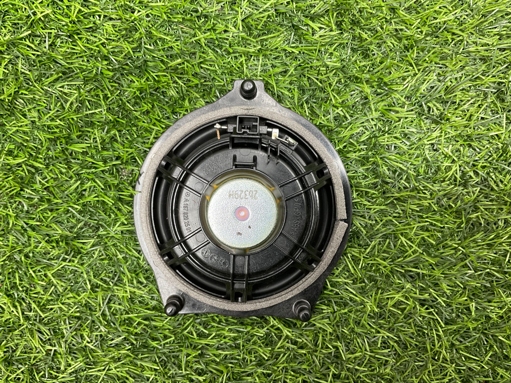 https://gcs.partsauto.market/rn-stockpro.appspot.com/thmbs/userImages/h353NjtZg3VDP19b5HMt7LlpbQ93/part/a0825ec7-5cf6-44d1-b4ac-40d89e4a2b9c_1736859641439.jpg