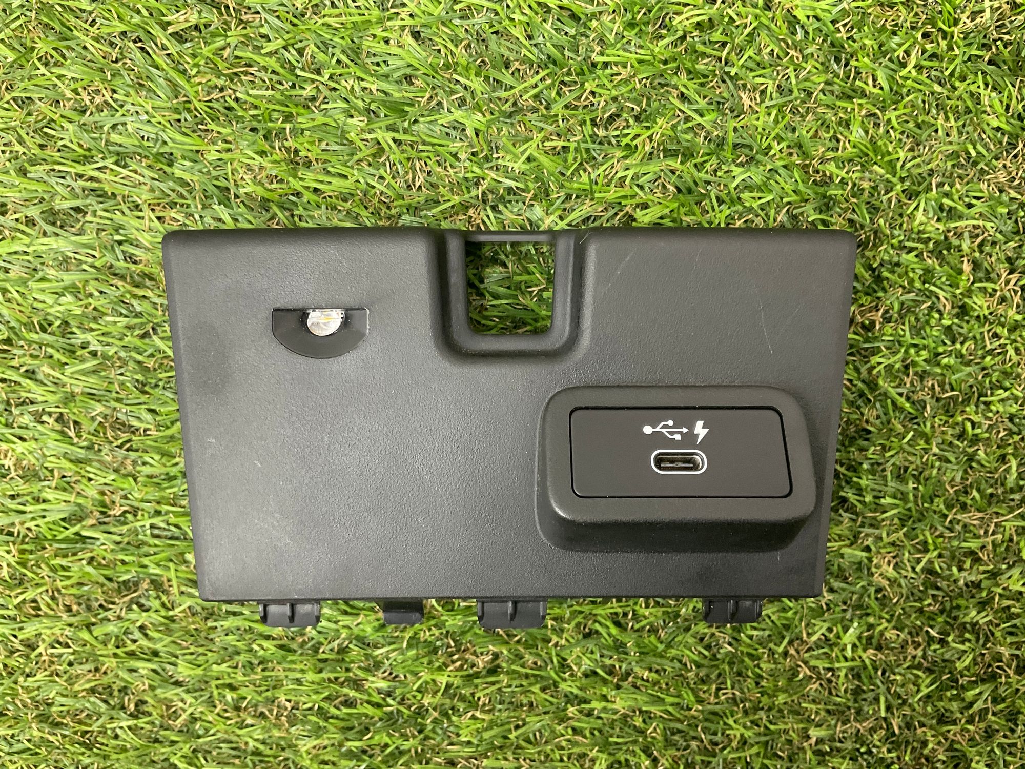 https://gcs.partsauto.market/rn-stockpro.appspot.com/thmbs/userImages/h353NjtZg3VDP19b5HMt7LlpbQ93/part/a24f6797-c51d-4901-8fab-e7e236337dc6_1748260207722.jpg