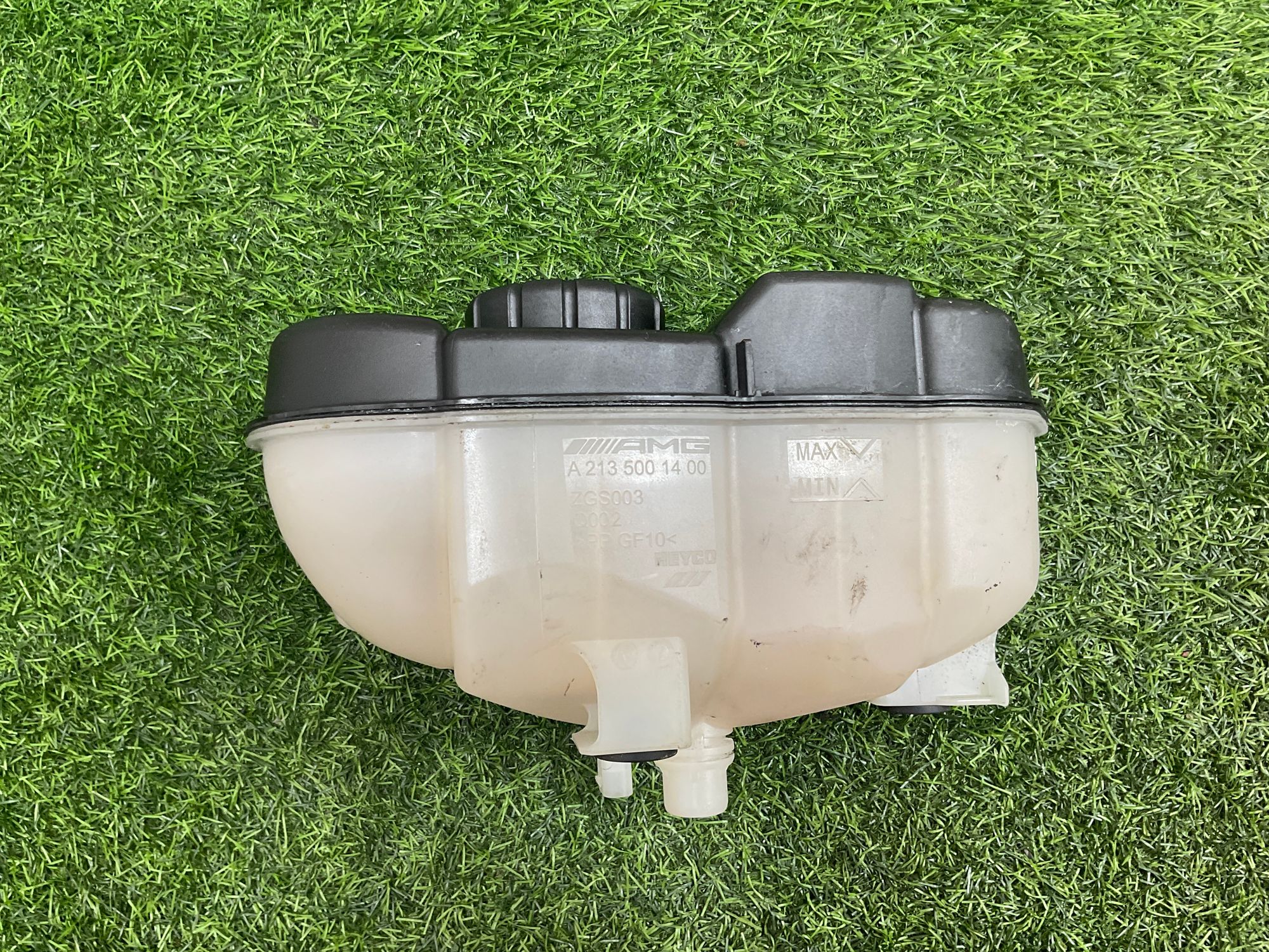 https://gcs.partsauto.market/rn-stockpro.appspot.com/thmbs/userImages/h353NjtZg3VDP19b5HMt7LlpbQ93/part/a7286194-be41-41ab-9bb6-dd07b5871531_1742817147937.jpg