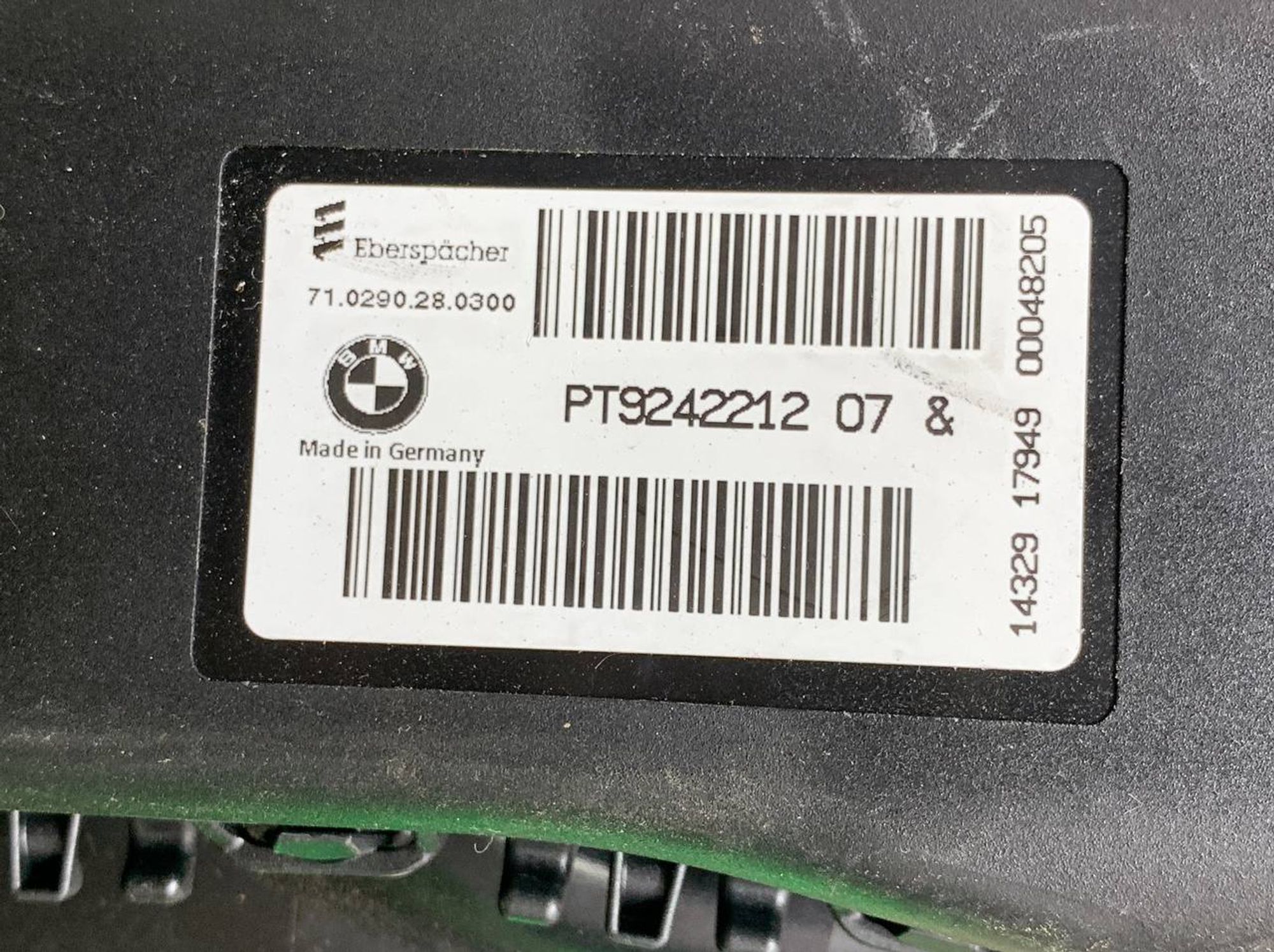 https://gcs.partsauto.market/rn-stockpro.appspot.com/thmbs/userImages/h353NjtZg3VDP19b5HMt7LlpbQ93/part/a7f5fafa-ae78-4fd1-a900-46eed16b2f50_1720451627808.jpg