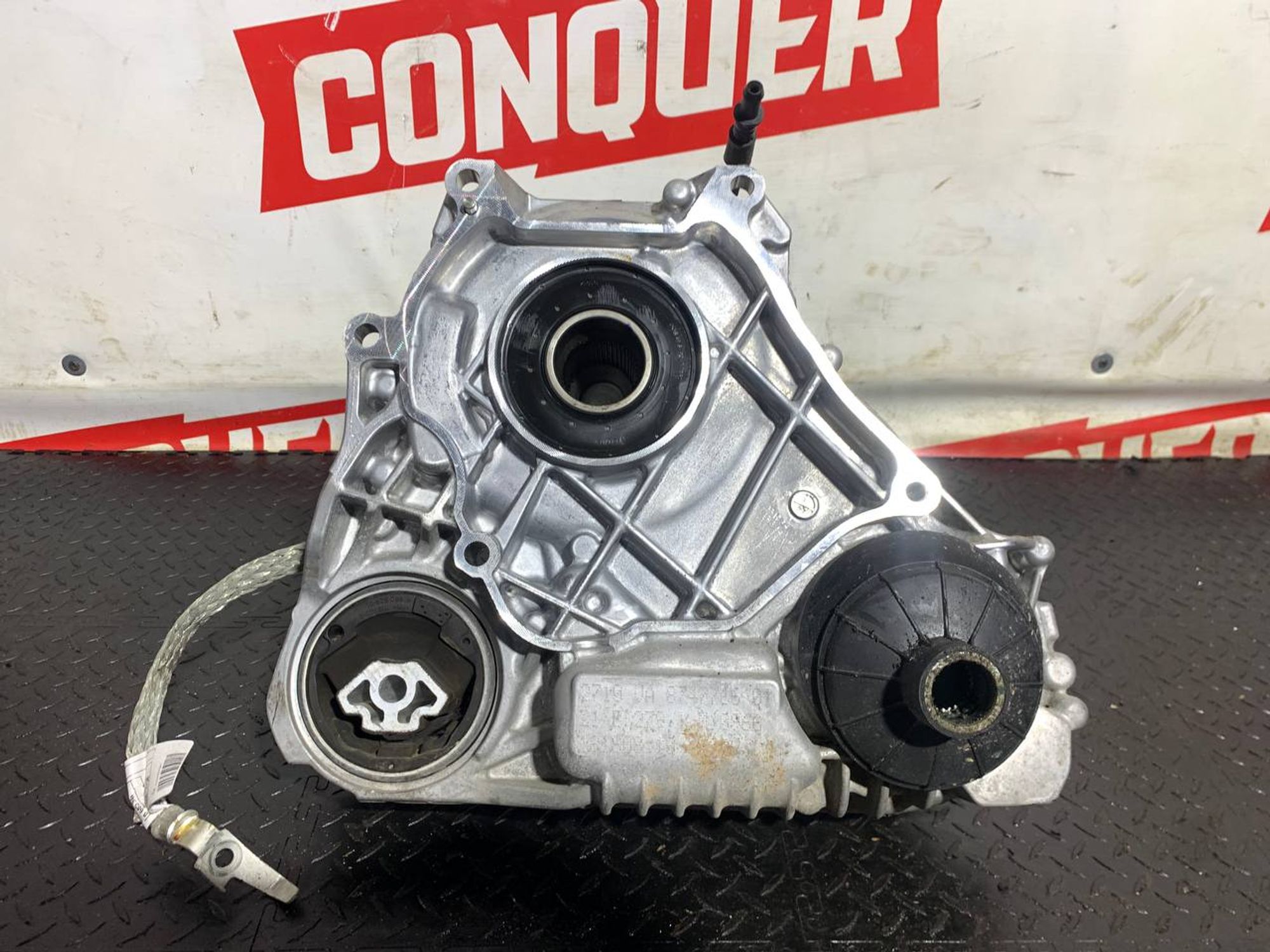 https://gcs.partsauto.market/rn-stockpro.appspot.com/thmbs/userImages/h353NjtZg3VDP19b5HMt7LlpbQ93/part/a8f081a2-51b9-4285-9063-888c1d137116_1733383538734.jpg