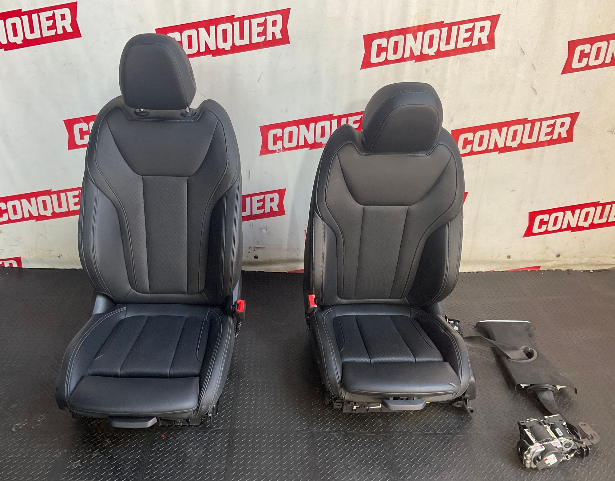 https://gcs.partsauto.market/rn-stockpro.appspot.com/thmbs/userImages/h353NjtZg3VDP19b5HMt7LlpbQ93/part/aa03acfe-7113-4a88-bcf3-b19f476eccbb_1747900948028.jpg