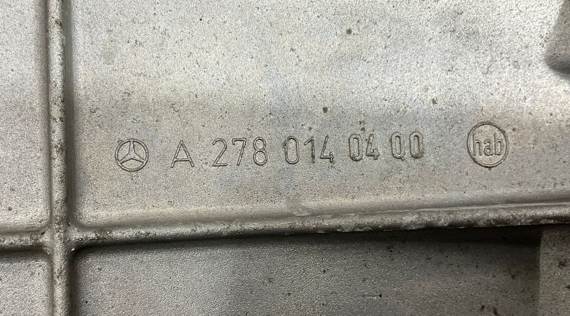 https://gcs.partsauto.market/rn-stockpro.appspot.com/thmbs/userImages/h353NjtZg3VDP19b5HMt7LlpbQ93/part/aabbbaf8-0187-48d6-807b-e757de788feb_1743688854734.jpg