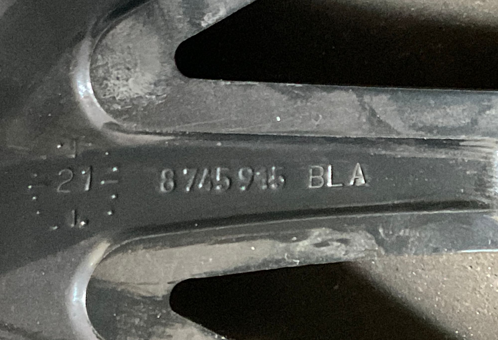 https://gcs.partsauto.market/rn-stockpro.appspot.com/thmbs/userImages/h353NjtZg3VDP19b5HMt7LlpbQ93/part/ac410f2f-14e0-4c97-891d-2c5f2ee86b49_1740557851682.jpg