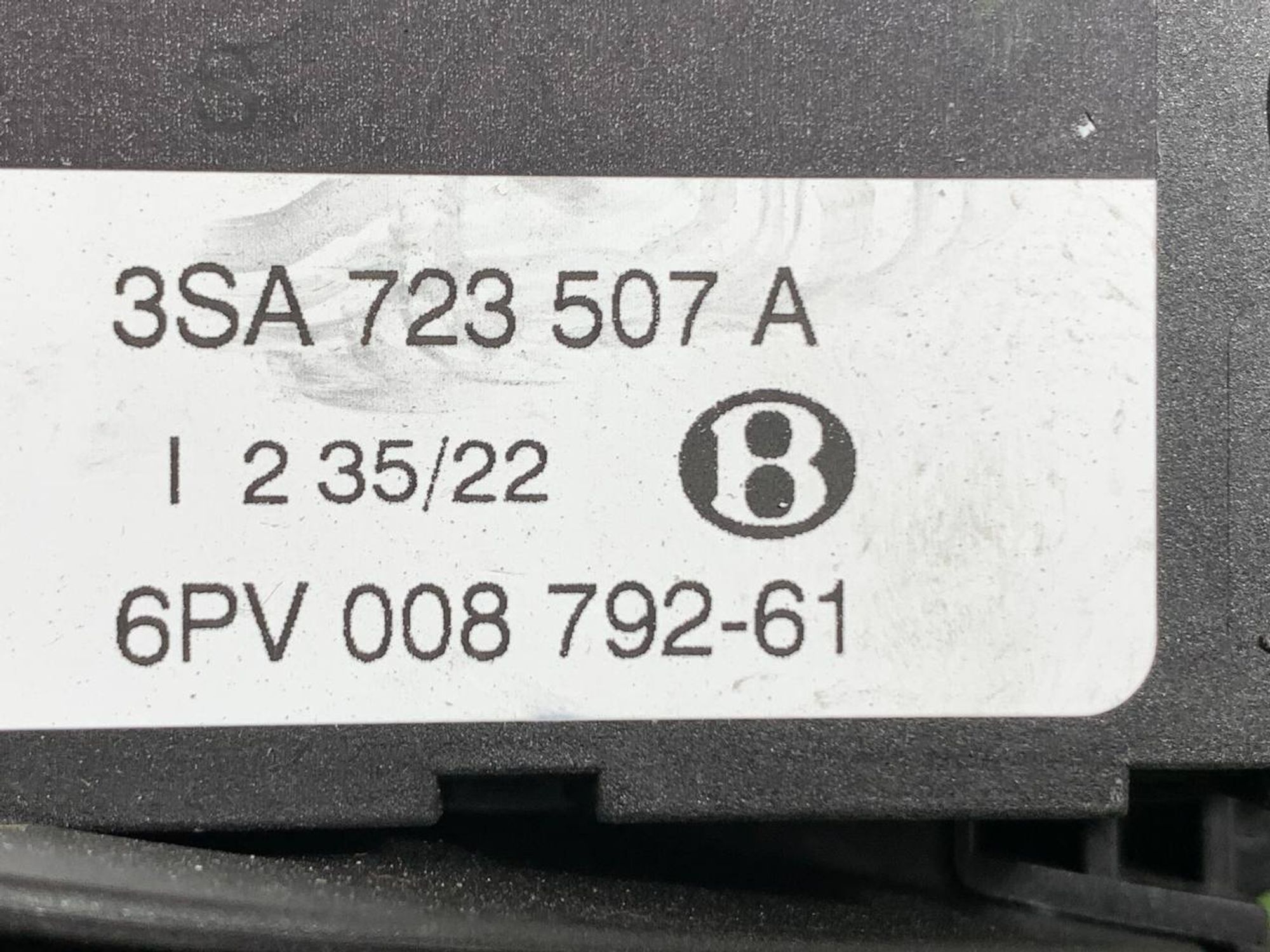 https://gcs.partsauto.market/rn-stockpro.appspot.com/thmbs/userImages/h353NjtZg3VDP19b5HMt7LlpbQ93/part/ac507291-2fe9-4c5e-a016-108e33b98d48_1709121540141.jpg