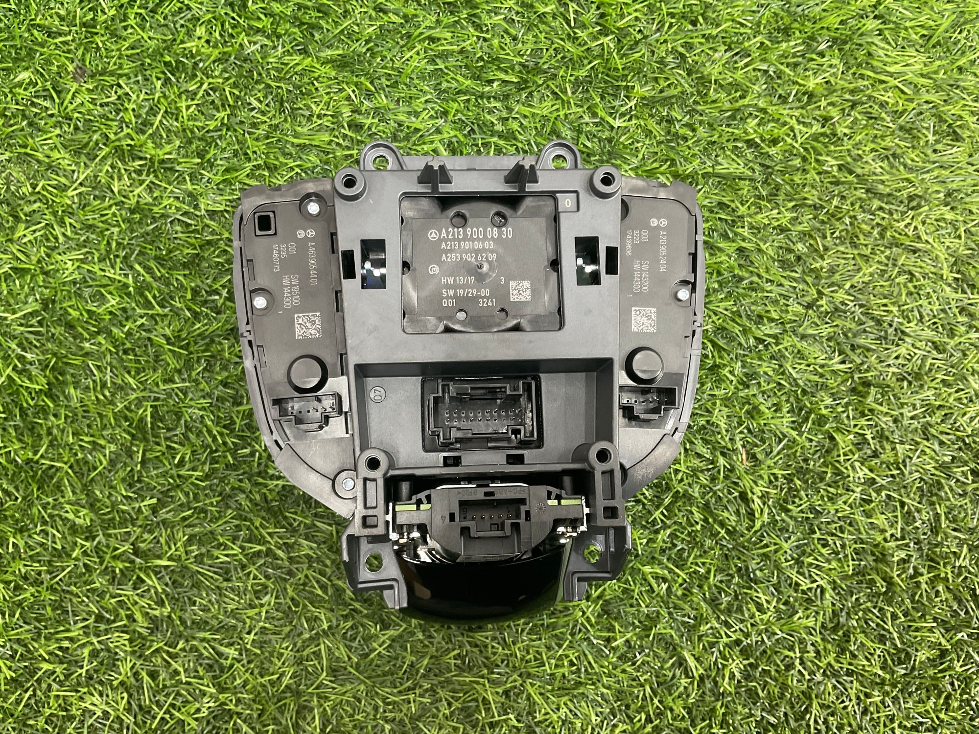 https://gcs.partsauto.market/rn-stockpro.appspot.com/thmbs/userImages/h353NjtZg3VDP19b5HMt7LlpbQ93/part/aea0564c-a191-4136-92e7-68df288d0e4f_1742635997124.jpg