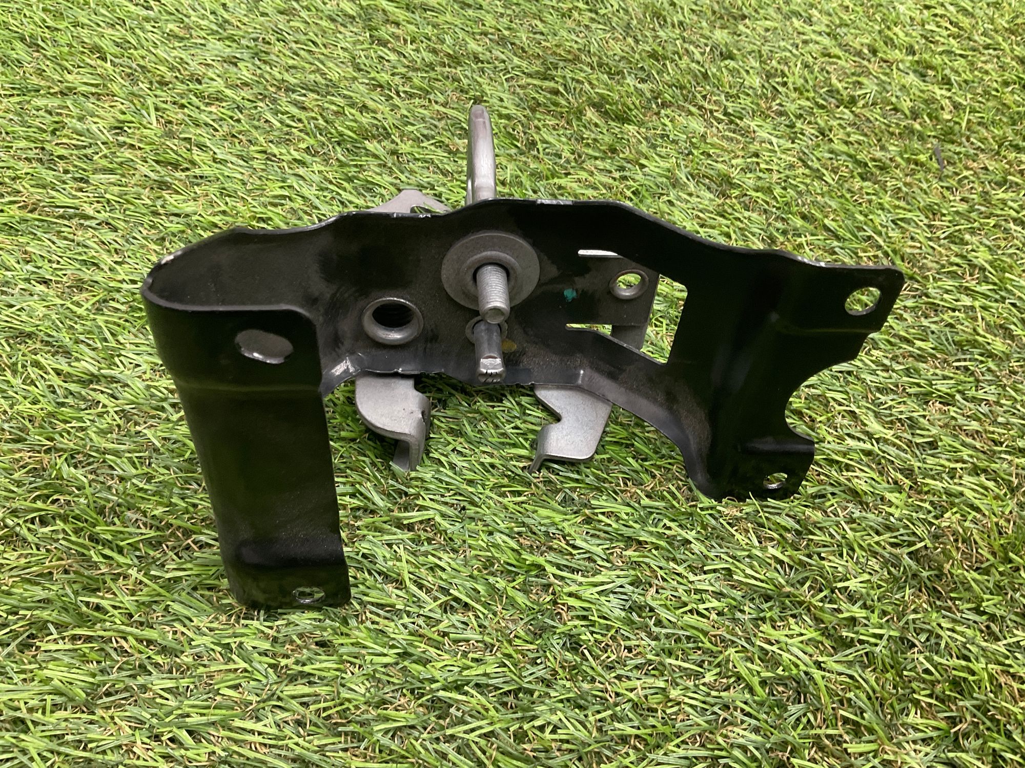https://gcs.partsauto.market/rn-stockpro.appspot.com/thmbs/userImages/h353NjtZg3VDP19b5HMt7LlpbQ93/part/aeef8678-a81c-4ecb-8ed3-5868c6e77eaa_1747917715995.jpg