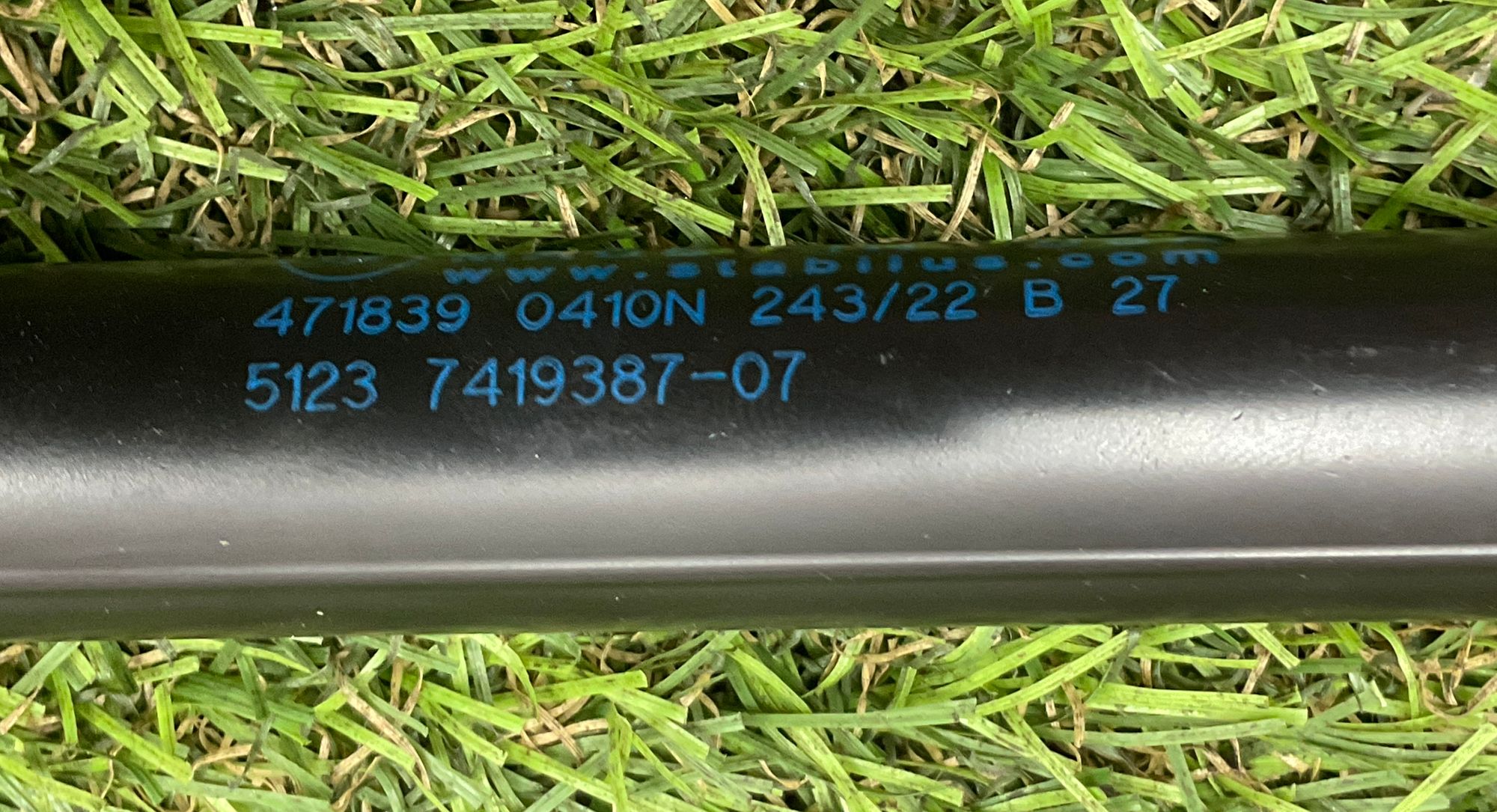 https://gcs.partsauto.market/rn-stockpro.appspot.com/thmbs/userImages/h353NjtZg3VDP19b5HMt7LlpbQ93/part/b0eb3391-ba3f-47ae-a673-8a7f74979cc0_1749038989005.jpg