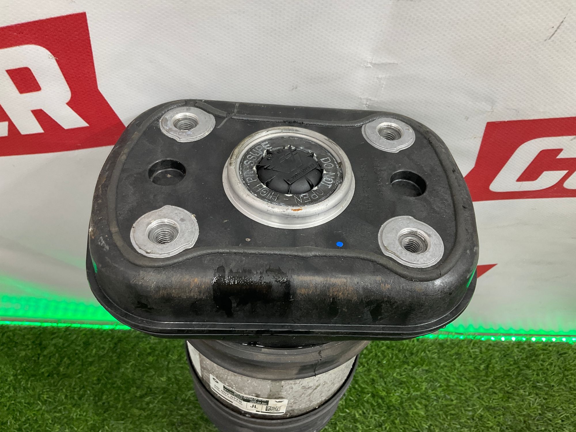 https://gcs.partsauto.market/rn-stockpro.appspot.com/thmbs/userImages/h353NjtZg3VDP19b5HMt7LlpbQ93/part/b1681f41-5478-49af-b7fc-2c5701b48573_1743842613991.jpg