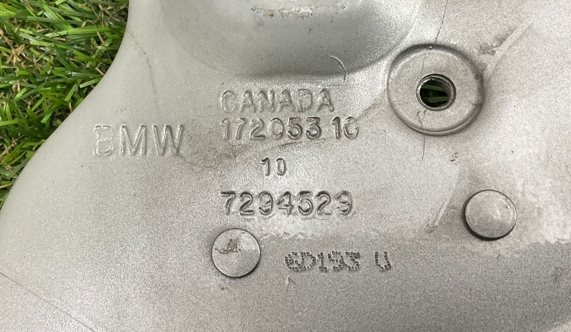 https://gcs.partsauto.market/rn-stockpro.appspot.com/thmbs/userImages/h353NjtZg3VDP19b5HMt7LlpbQ93/part/b27870b7-9d27-4fb1-994c-3617413d687c_1747924632069.jpg