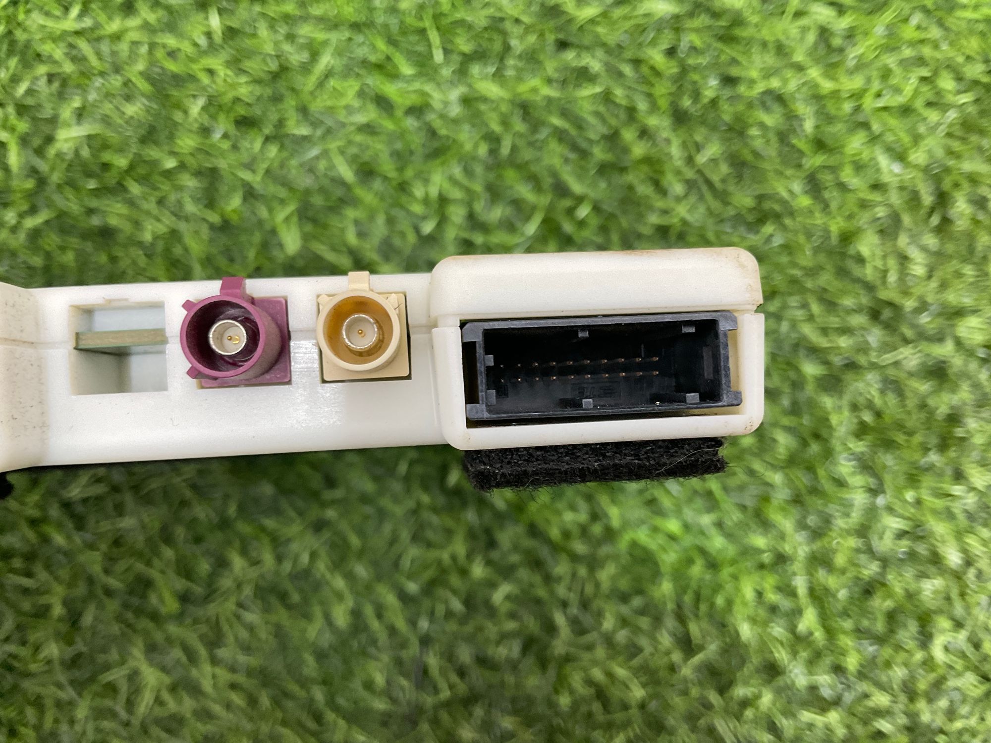 https://gcs.partsauto.market/rn-stockpro.appspot.com/thmbs/userImages/h353NjtZg3VDP19b5HMt7LlpbQ93/part/b2d32cf9-6d81-4258-a65b-bc4eb1644f46_1743759335414.jpg
