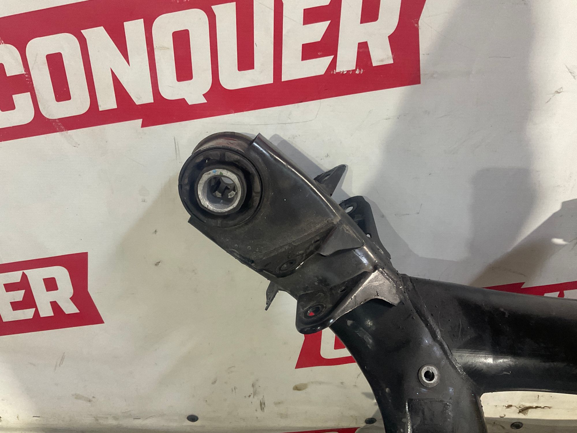 https://gcs.partsauto.market/rn-stockpro.appspot.com/thmbs/userImages/h353NjtZg3VDP19b5HMt7LlpbQ93/part/b467f567-7fe4-4aff-a166-ff98beaeb516_1747915107324.jpg
