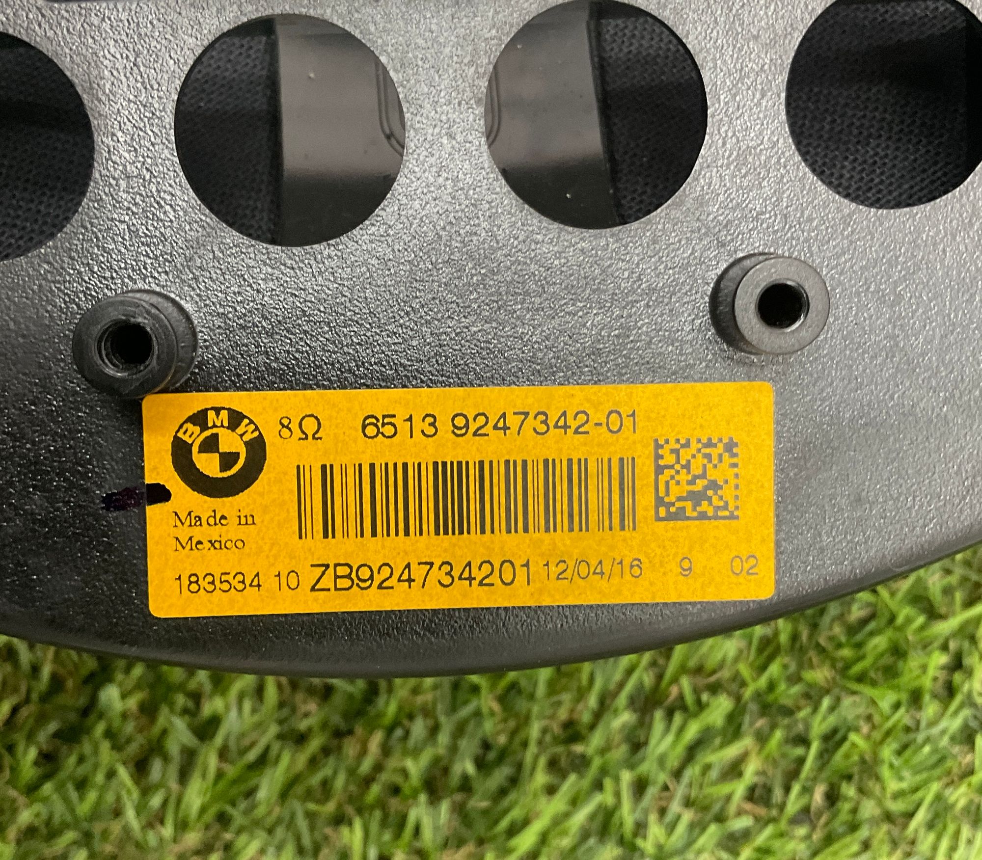 https://gcs.partsauto.market/rn-stockpro.appspot.com/thmbs/userImages/h353NjtZg3VDP19b5HMt7LlpbQ93/part/b467fe41-ed3d-4956-94e3-e41ff6ea4e7b_1747919303389.jpg