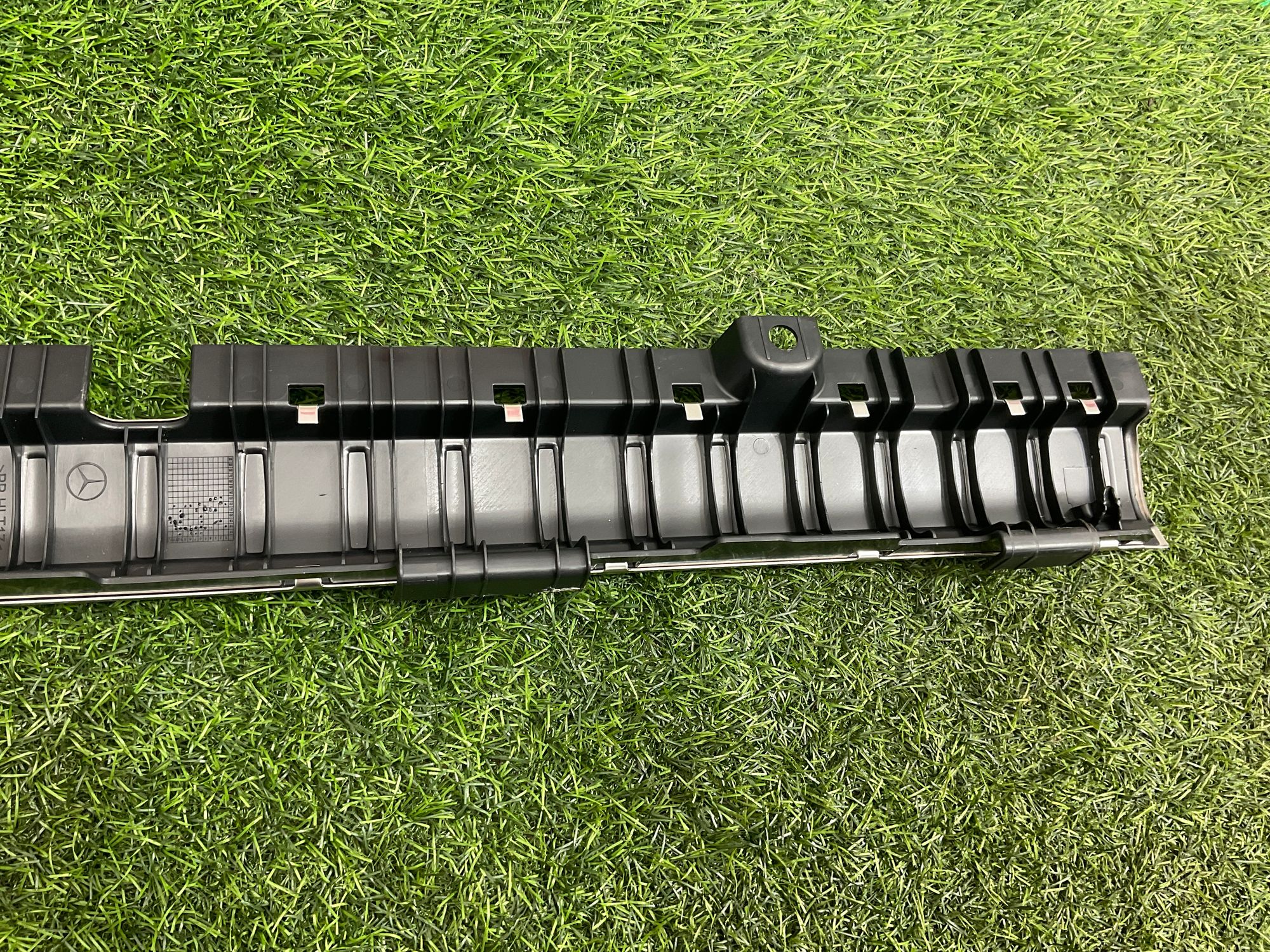 https://gcs.partsauto.market/rn-stockpro.appspot.com/thmbs/userImages/h353NjtZg3VDP19b5HMt7LlpbQ93/part/b82eaf63-5d2d-4bec-b83c-f8e46d3ff9ef_1742463183529.jpg
