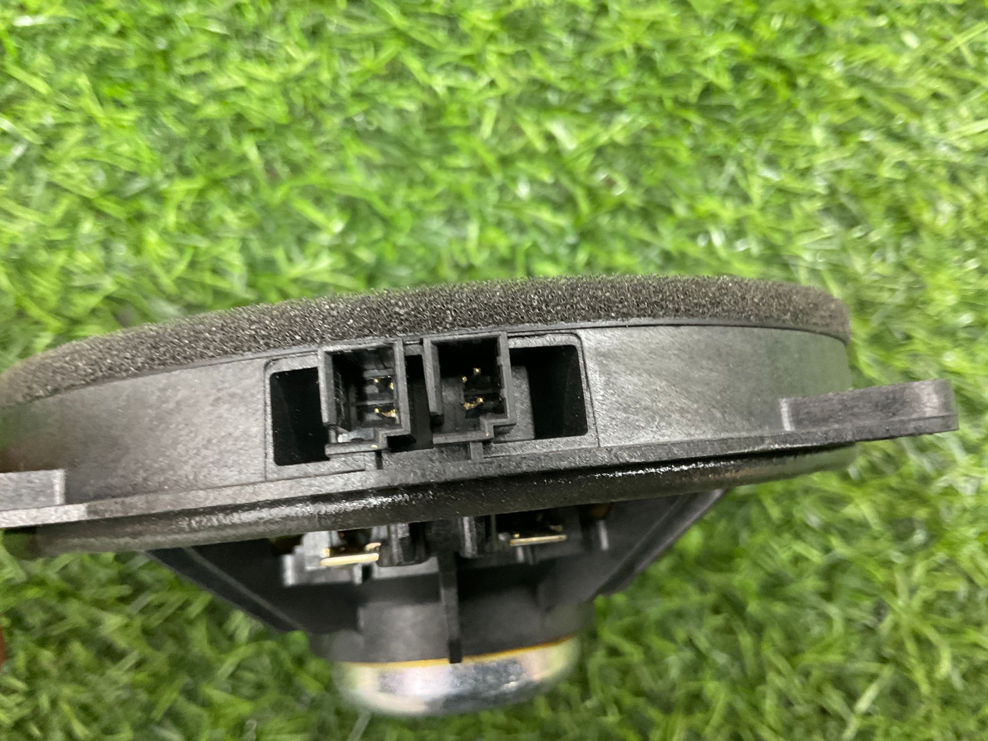 https://gcs.partsauto.market/rn-stockpro.appspot.com/thmbs/userImages/h353NjtZg3VDP19b5HMt7LlpbQ93/part/c48ae448-f557-44dc-a4de-76c65aba6d60_1742983342703.jpg